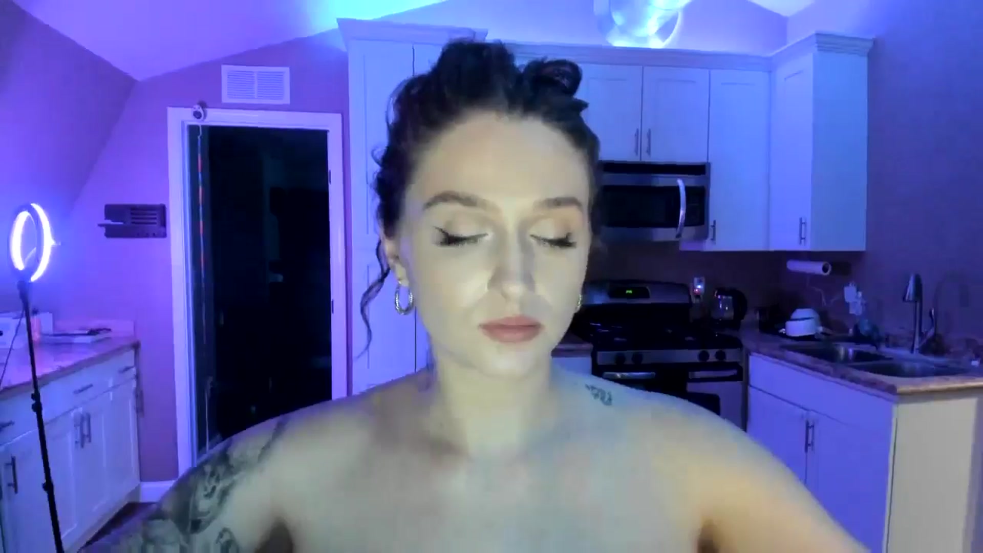 Gallery image thumbnail from Anyaa's myfreecams stream on, 03/01/2026, 11:06 image 7 of 20