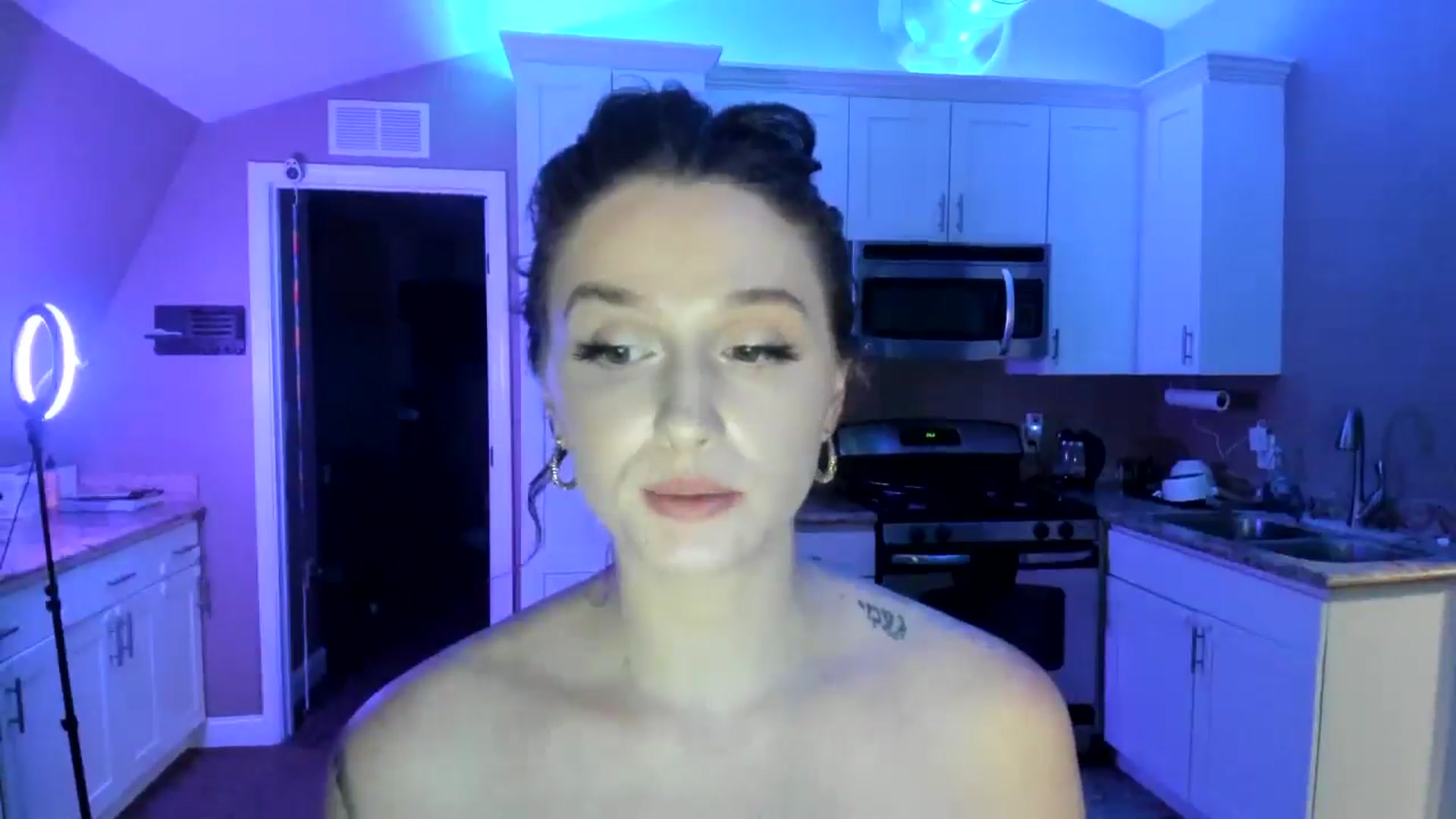 Gallery image thumbnail from Anyaa's myfreecams stream on, 03/01/2026, 11:06 image 12 of 20