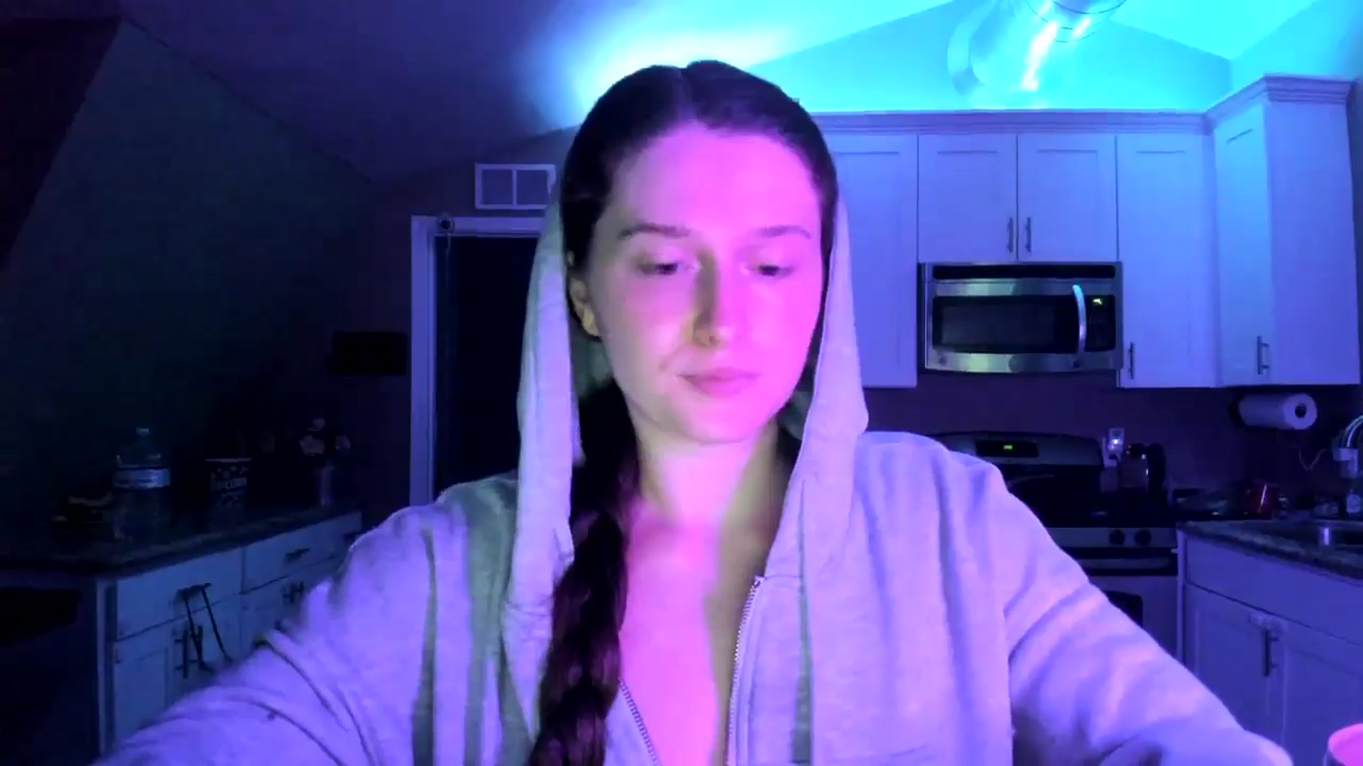 Gallery image thumbnail from Anyaa's myfreecams stream on, 04/16/2026, 08:47 image 13 of 20