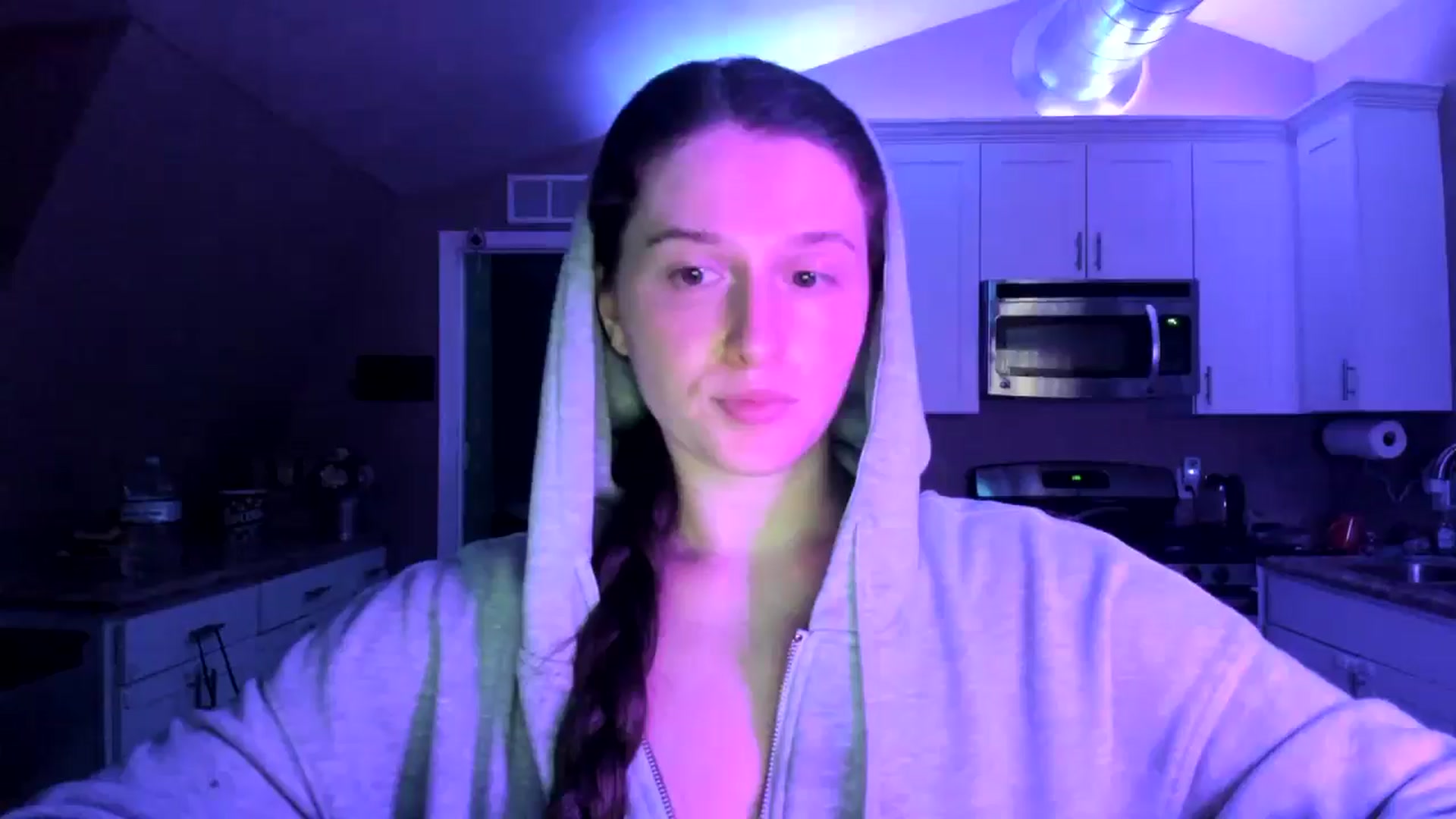 Gallery image thumbnail from Anyaa's myfreecams stream on, 04/16/2026, 08:47 image 8 of 20