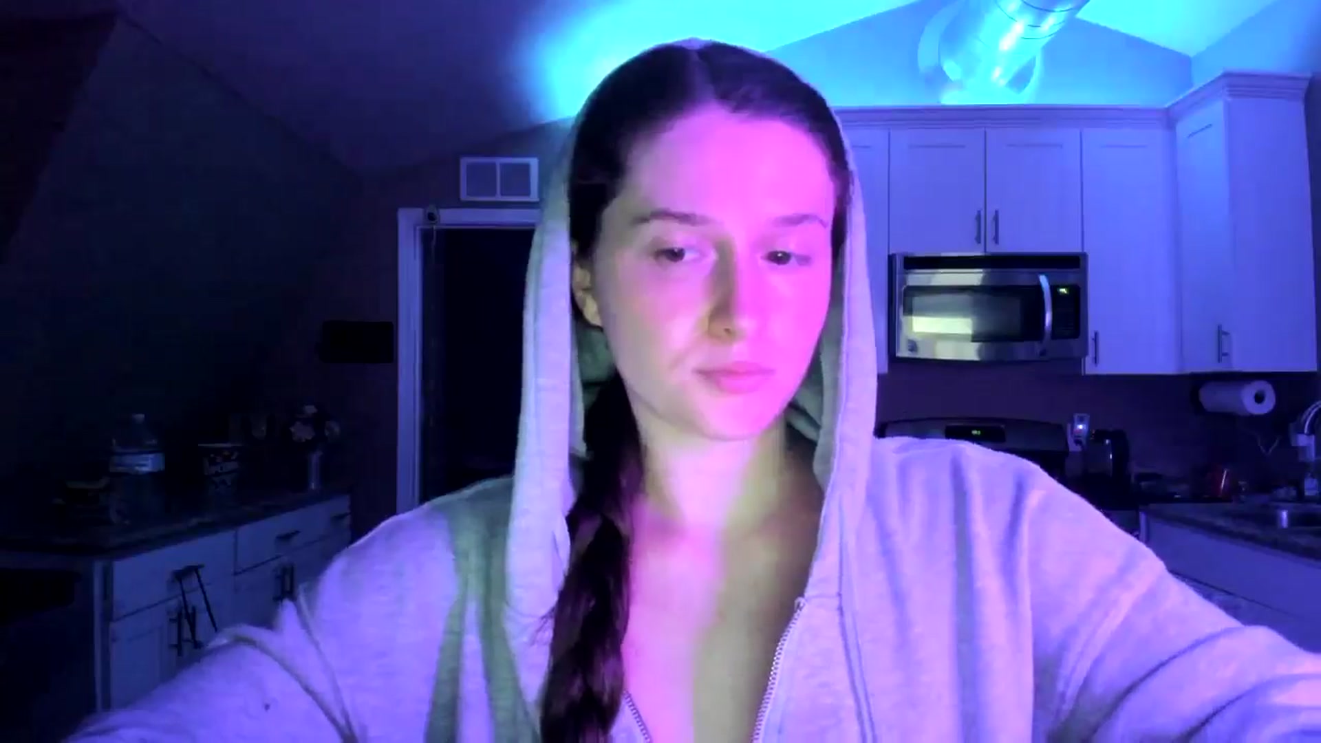 Gallery image thumbnail from Anyaa's myfreecams stream on, 04/16/2026, 08:47 image 2 of 20