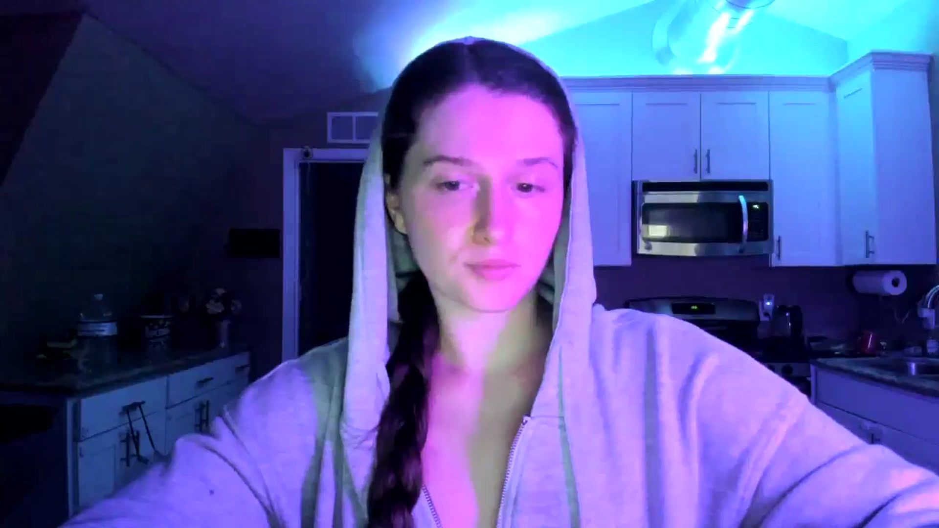 Gallery image thumbnail from Anyaa's myfreecams stream on, 04/16/2026, 08:47 image 5 of 20