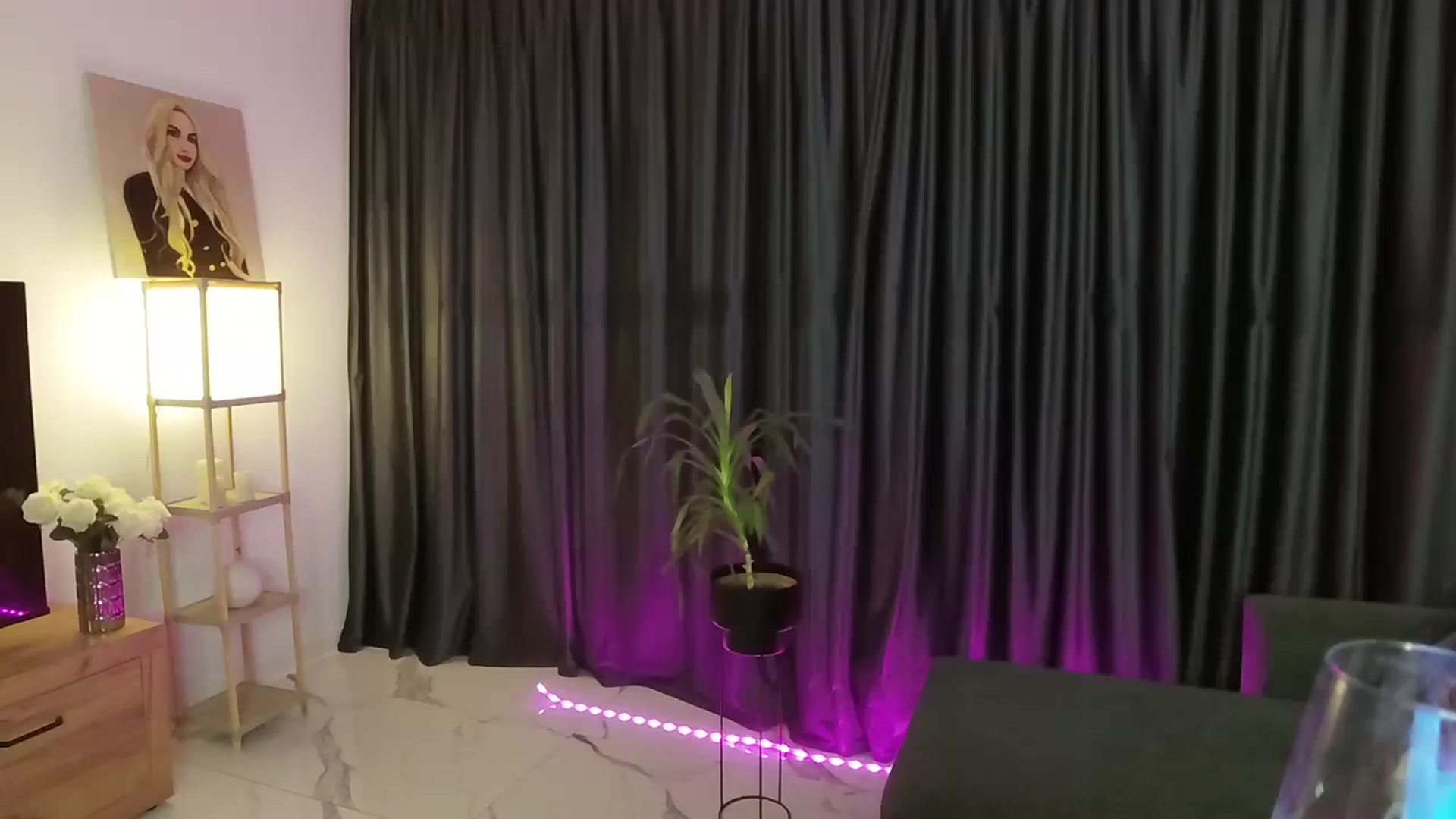 Gallery image thumbnail from Anyaa_'s myfreecams stream on, 02/26/2026, 23:55 image 17 of 20