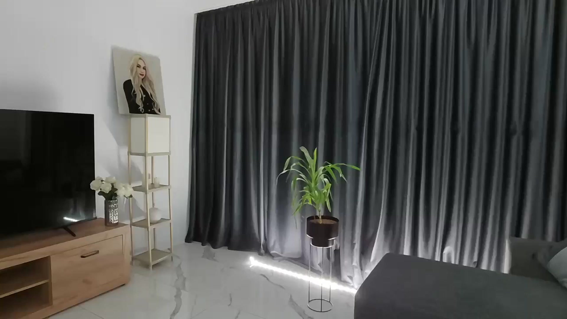 Gallery image thumbnail from Anyaa_'s myfreecams stream on, 03/01/2026, 23:17 image 13 of 20