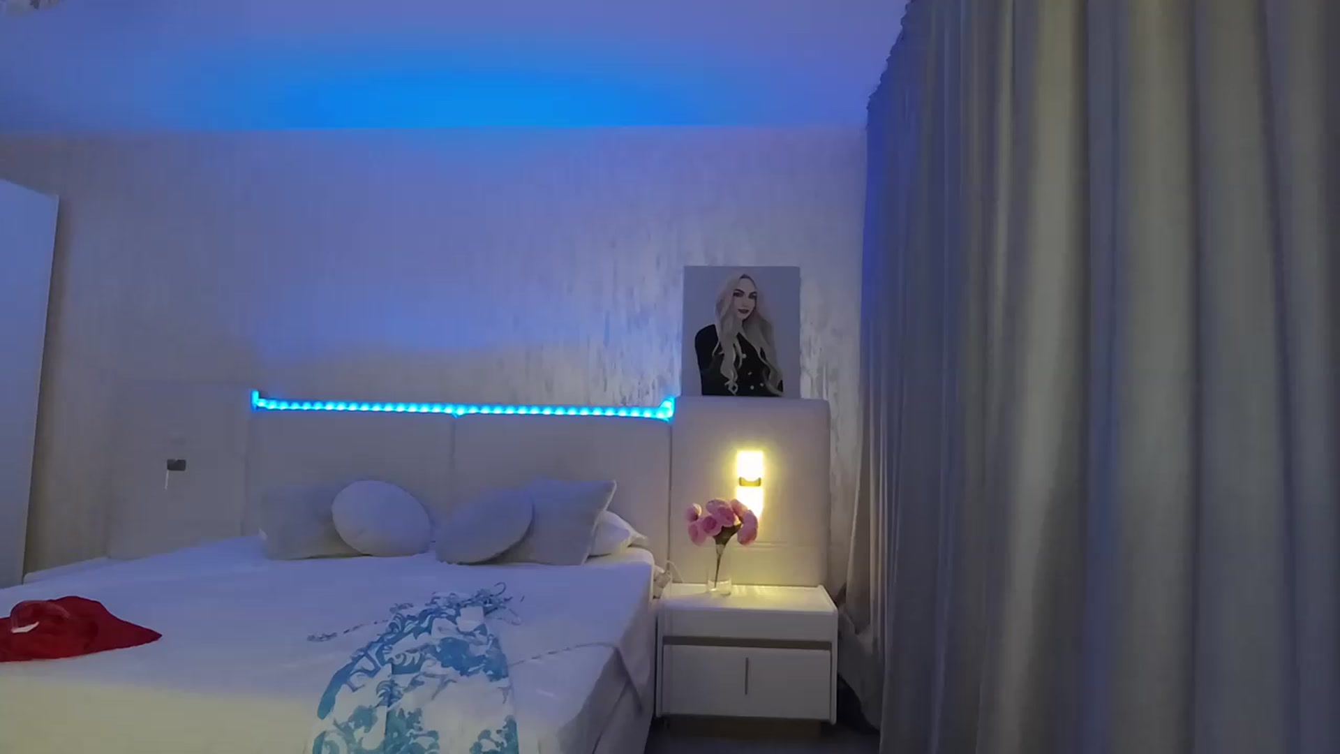 Gallery image thumbnail from Anyaa_'s myfreecams stream on, 07/10/2026, 23:34 image 8 of 20