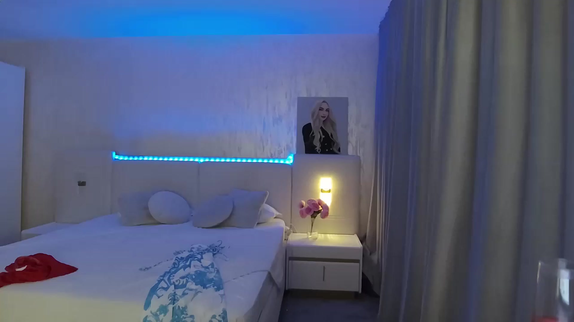 Gallery image thumbnail from Anyaa_'s myfreecams stream on, 07/10/2026, 23:34 image 9 of 20