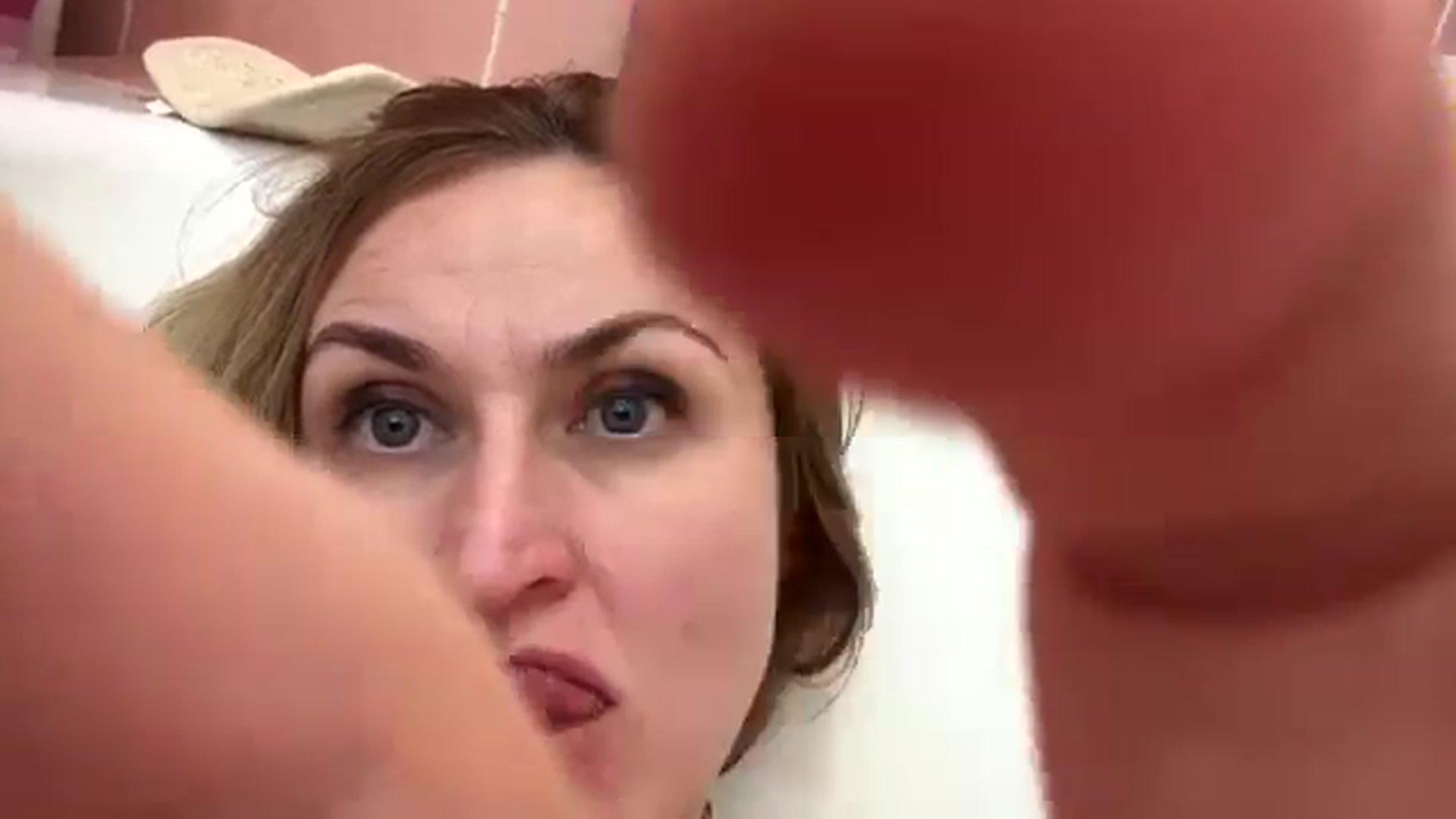 Gallery image thumbnail from AnyainLove's myfreecams stream on, 12/30/2025, 15:37 image 18 of 20