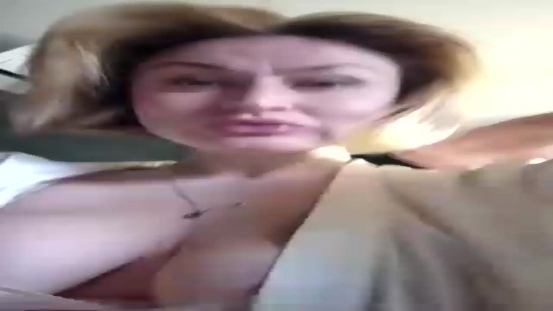 Gallery image thumbnail from AnyainLove's myfreecams stream on, 04/13/2026, 05:27 image 1 of 20
