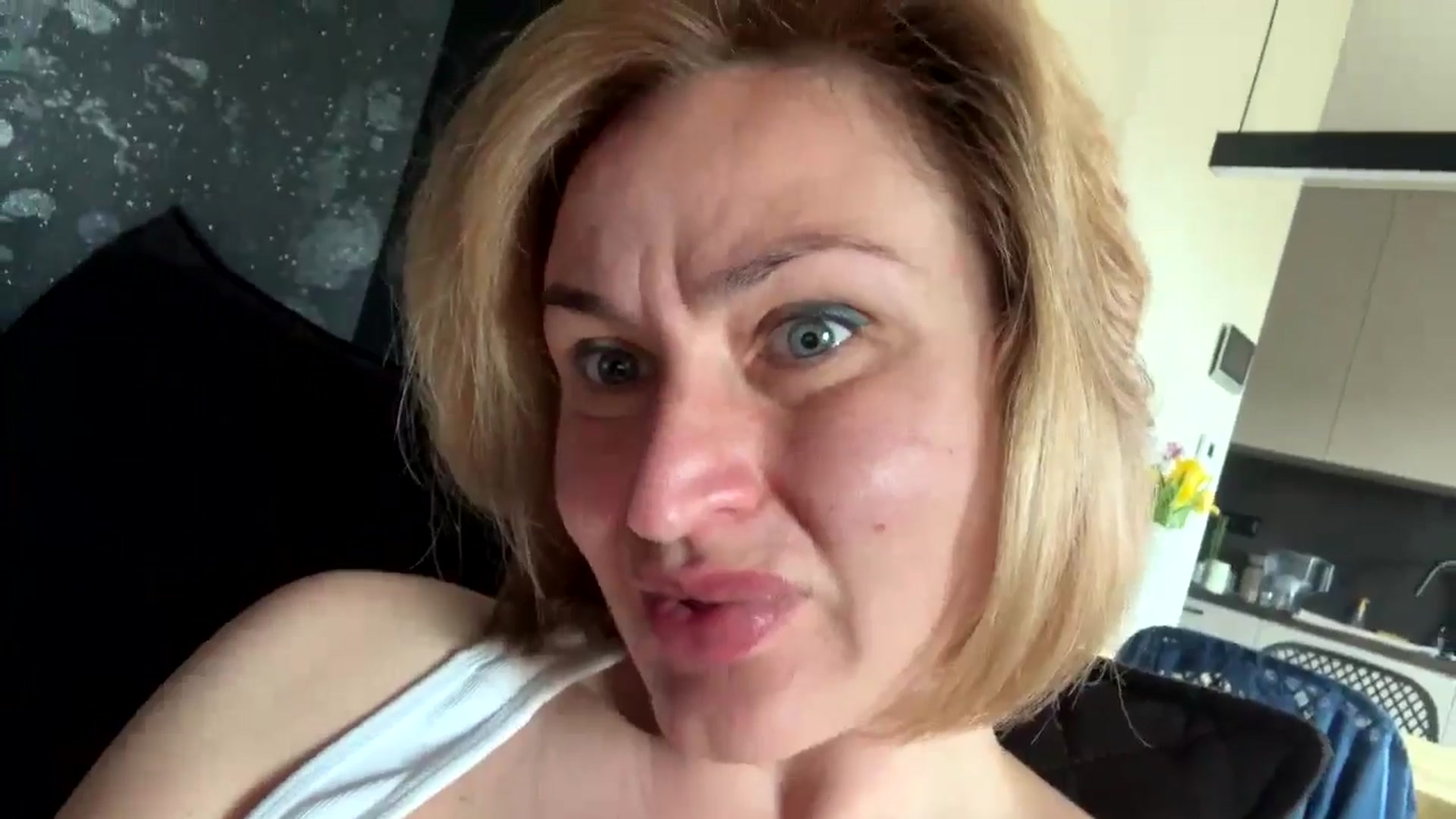 Gallery image thumbnail from AnyainLove's myfreecams stream on, 05/10/2026, 04:42 image 5 of 20