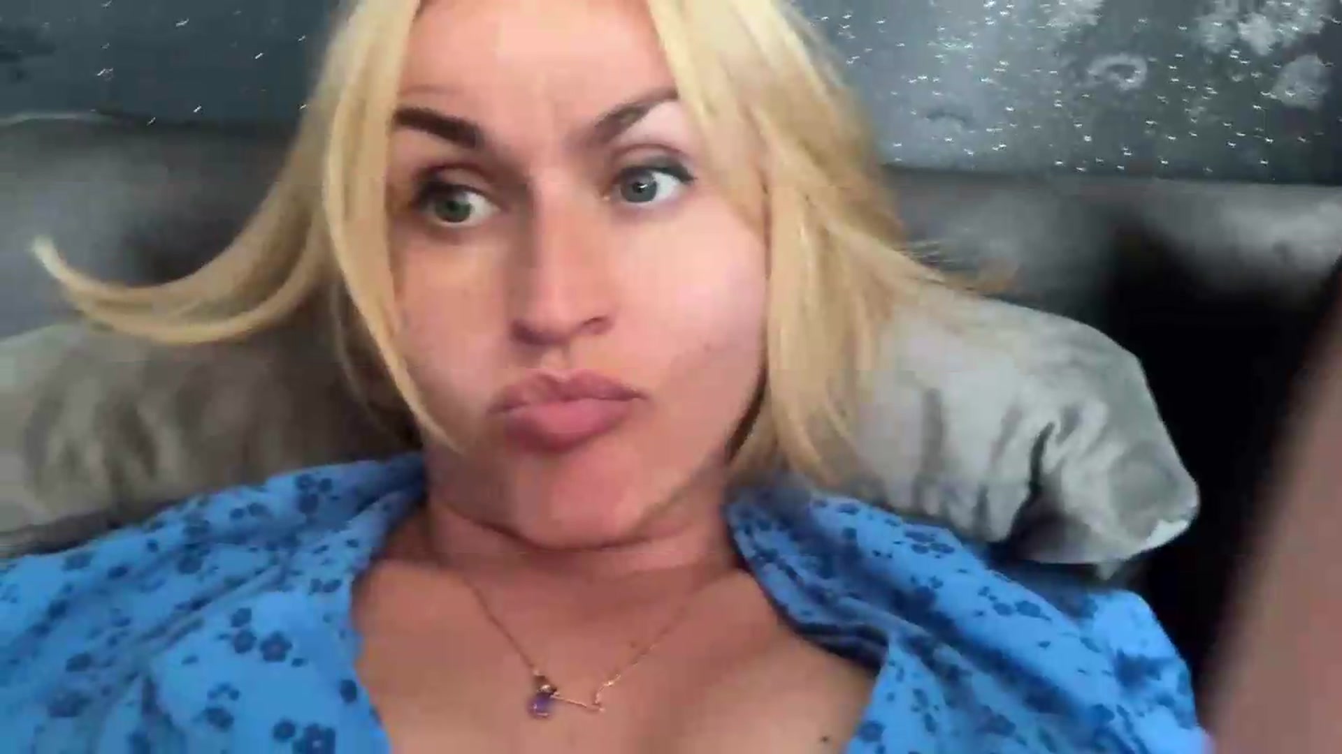 Gallery image thumbnail from AnyainLove's myfreecams stream on, 07/04/2026, 13:45 image 8 of 20