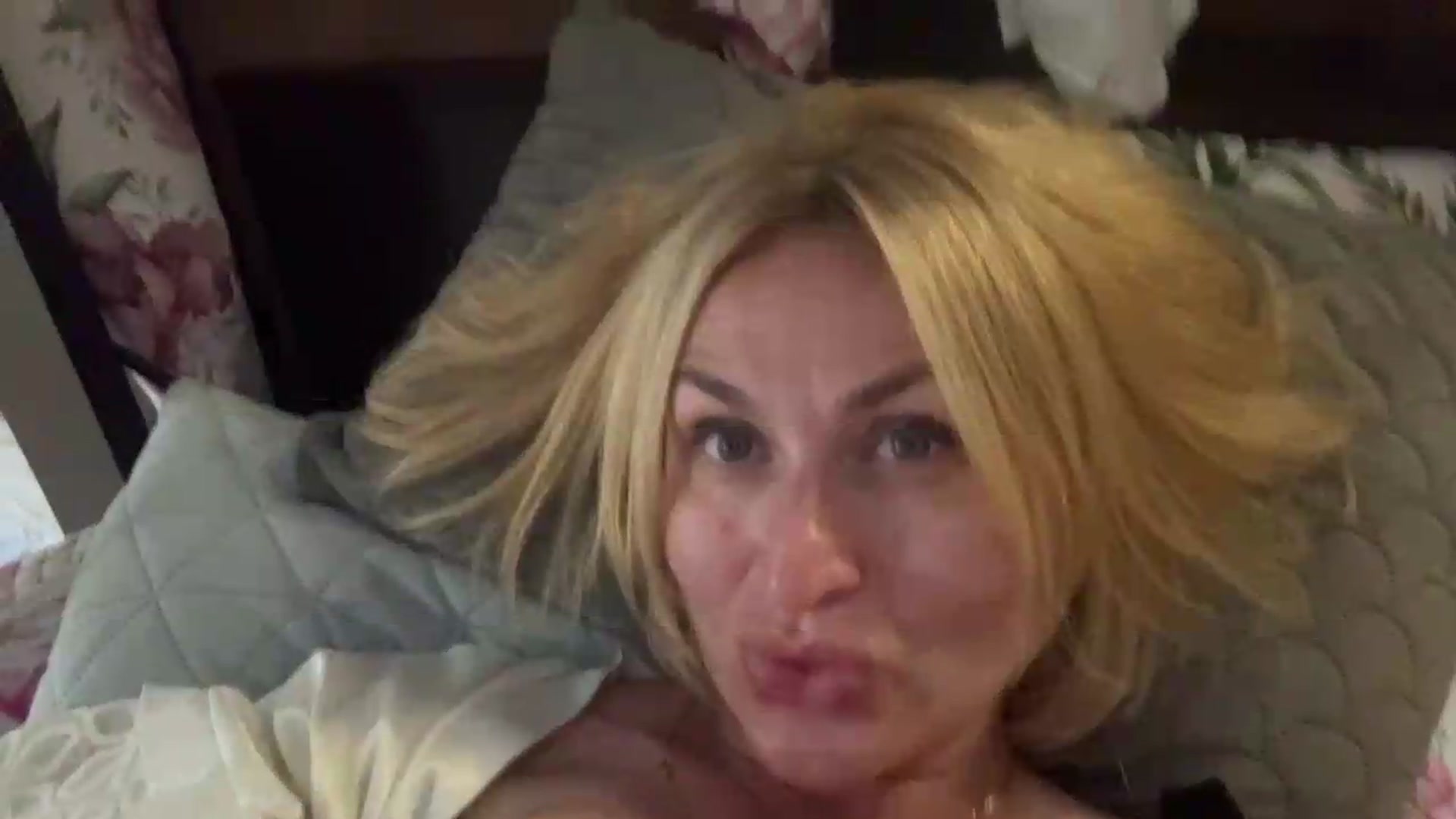 Gallery image thumbnail from AnyainLove's myfreecams stream on, 07/16/2026, 19:24 image 4 of 20