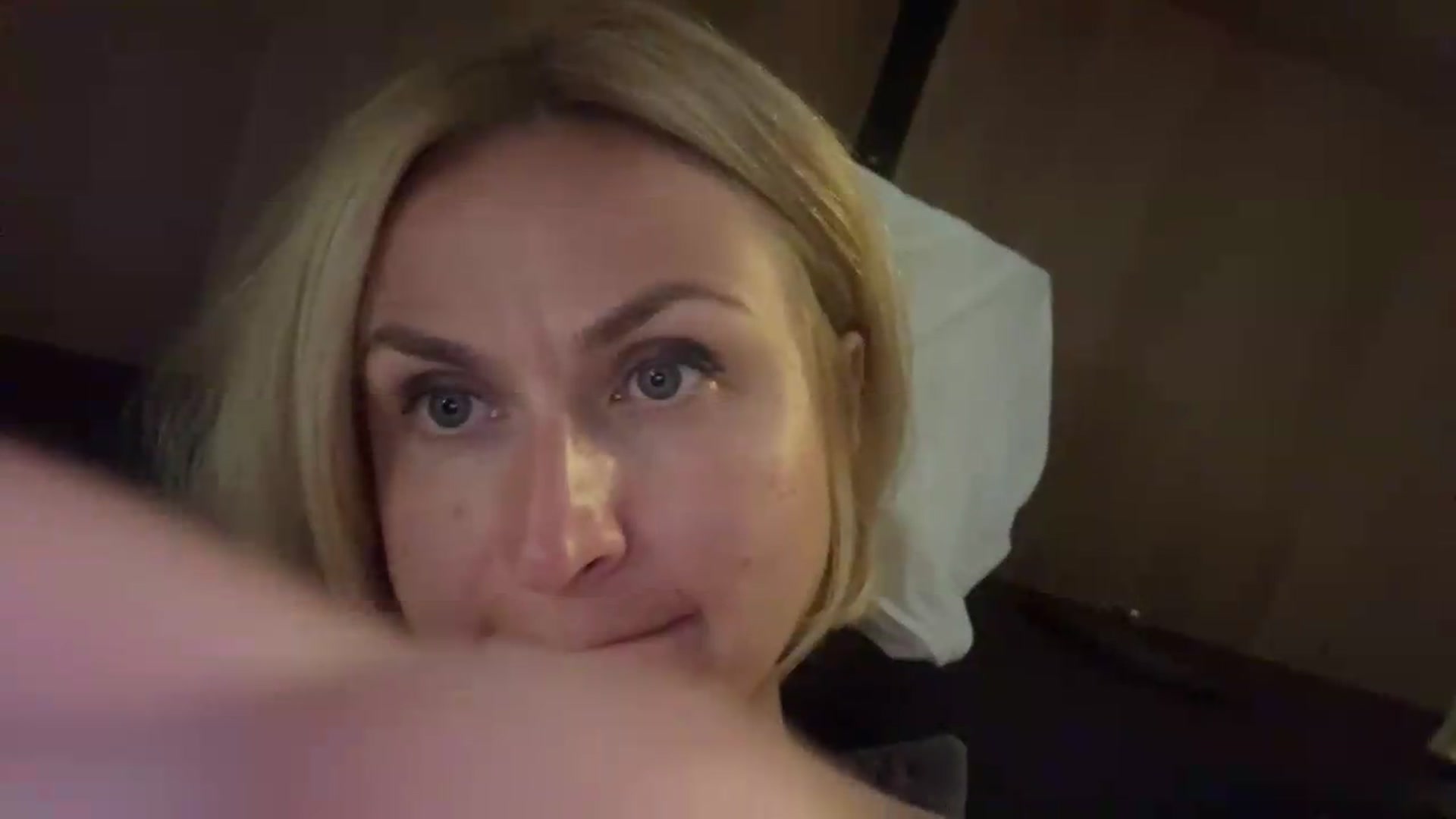 Gallery image thumbnail from AnyainLove's myfreecams stream on, 07/16/2026, 19:24 image 16 of 20