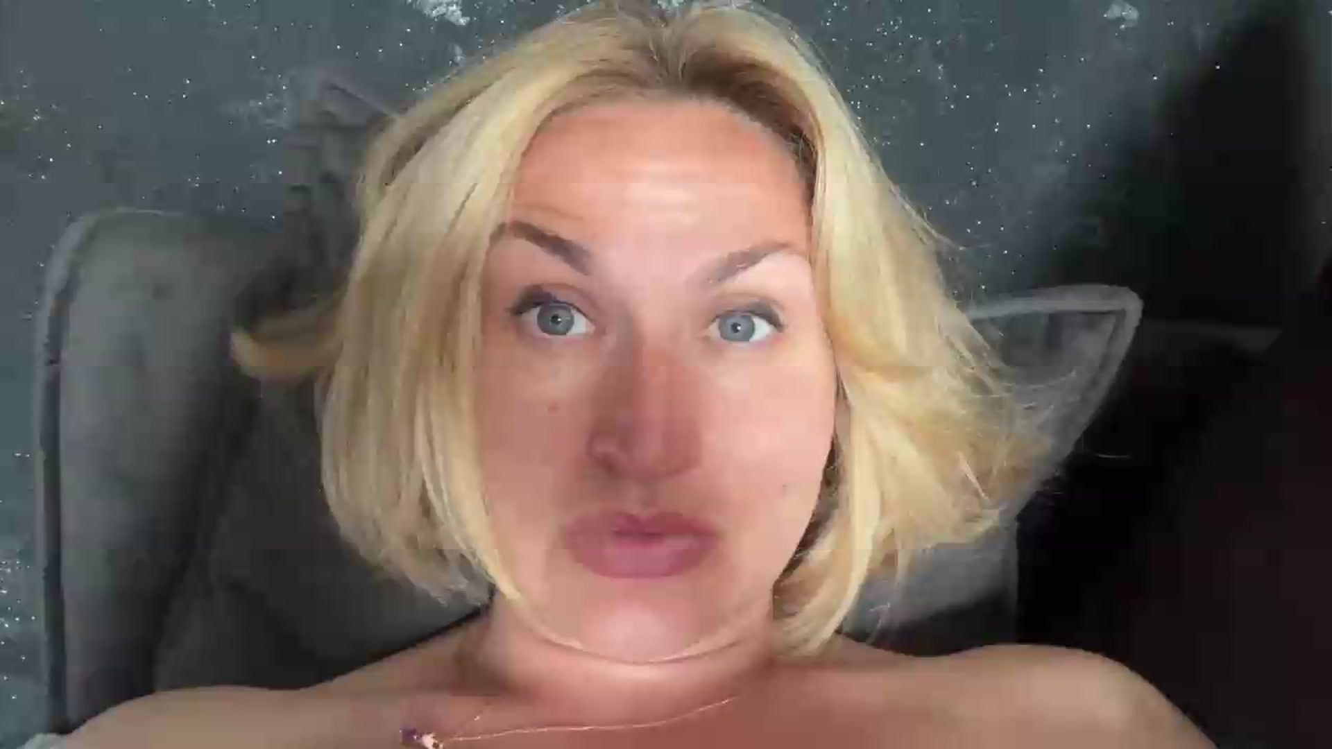 Gallery image thumbnail from AnyainLove's myfreecams stream on, 07/17/2026, 08:52 image 18 of 20