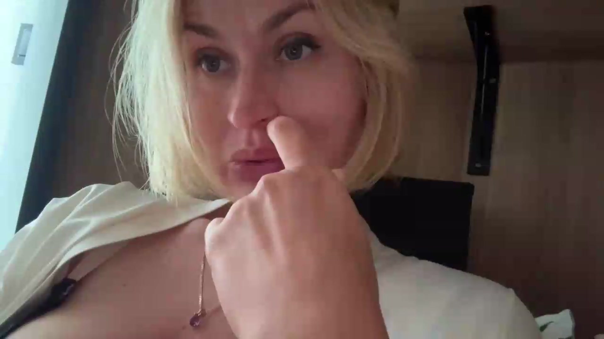 Gallery image thumbnail from AnyainLove's myfreecams stream on, 07/23/2026, 07:10 image 6 of 20