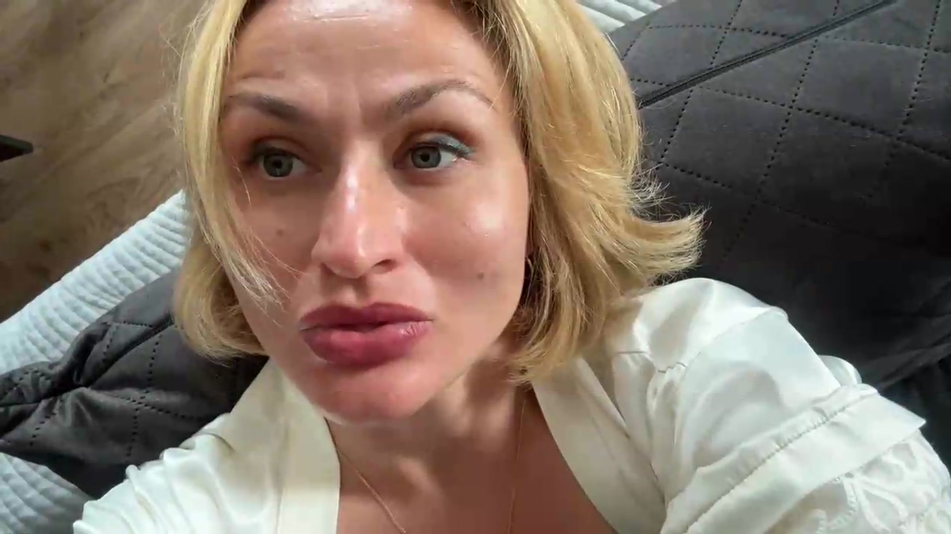 Gallery image thumbnail from AnyainLove's myfreecams stream on, 07/27/2026, 09:36 image 6 of 20