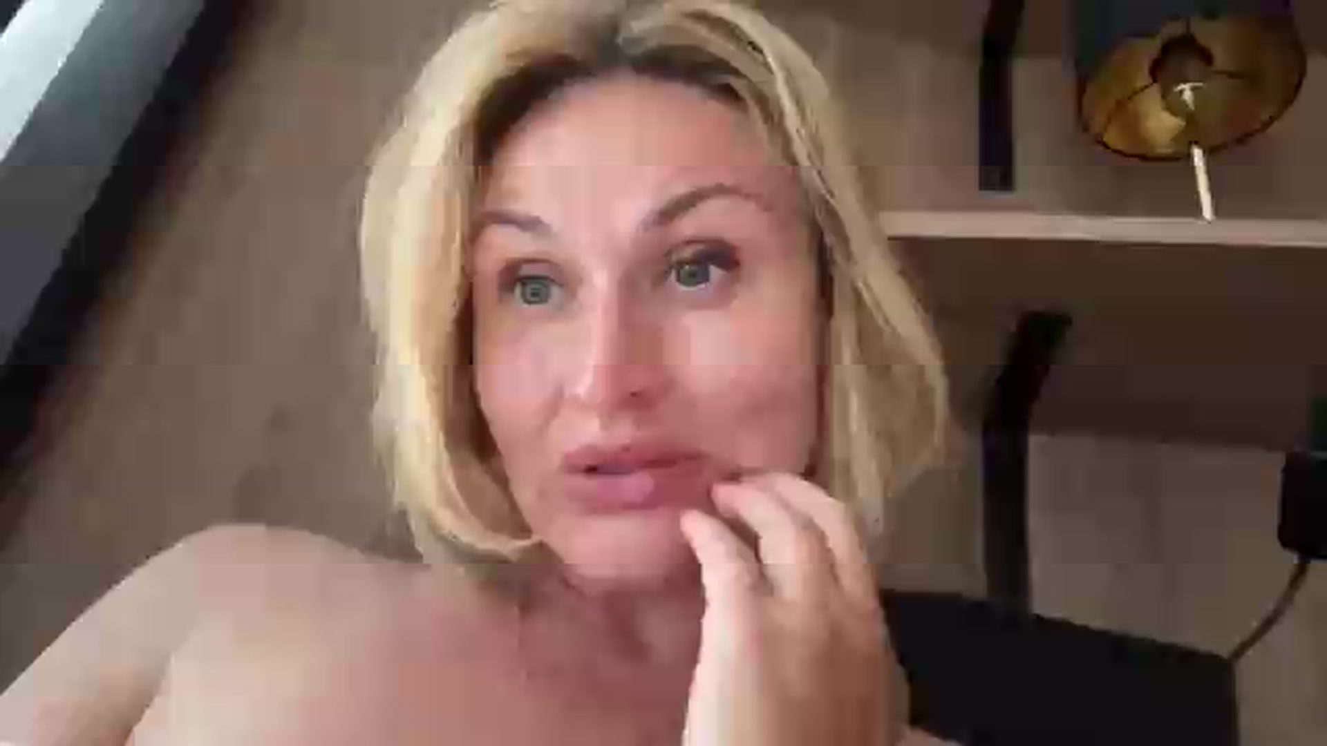 Gallery image thumbnail from AnyainLove's myfreecams stream on, 08/05/2026, 12:39 image 12 of 20