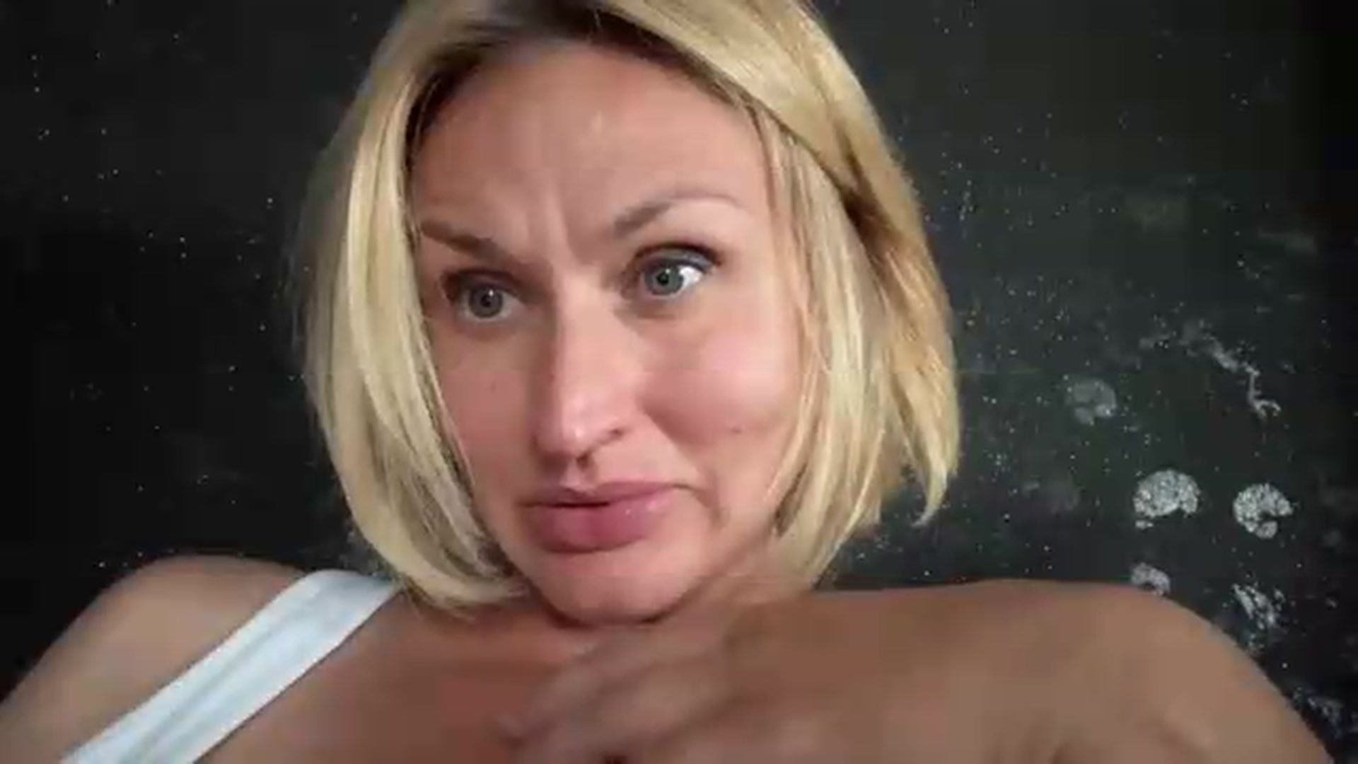 Gallery image thumbnail from AnyainLove's myfreecams stream on, 08/17/2026, 13:42 image 2 of 20