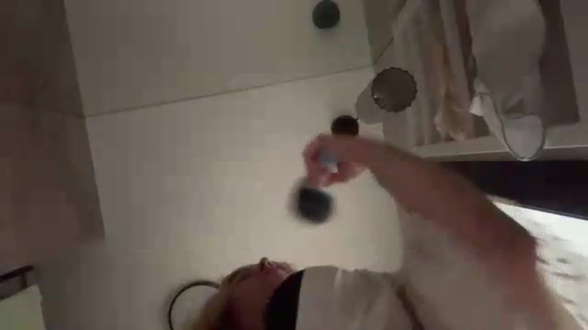 Gallery image thumbnail from AnyainLove's myfreecams stream on, 08/19/2026, 14:14 image 7 of 20