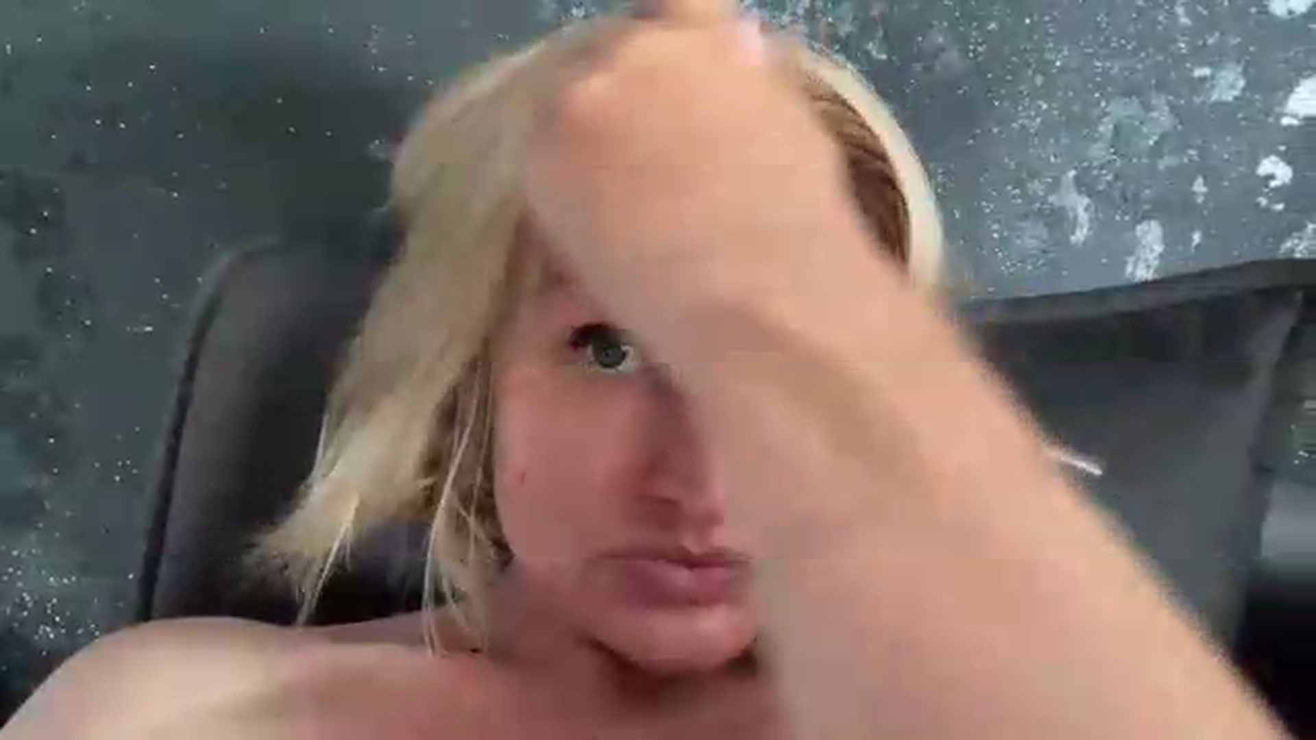 Gallery image thumbnail from AnyainLove's myfreecams stream on, 08/31/2026, 13:32 image 4 of 20