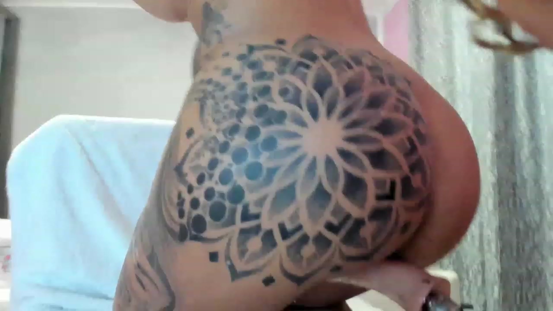 Gallery image thumbnail from AnyssyaHoot's myfreecams stream on, 11/21/2022, 08:13 image 1 of 20