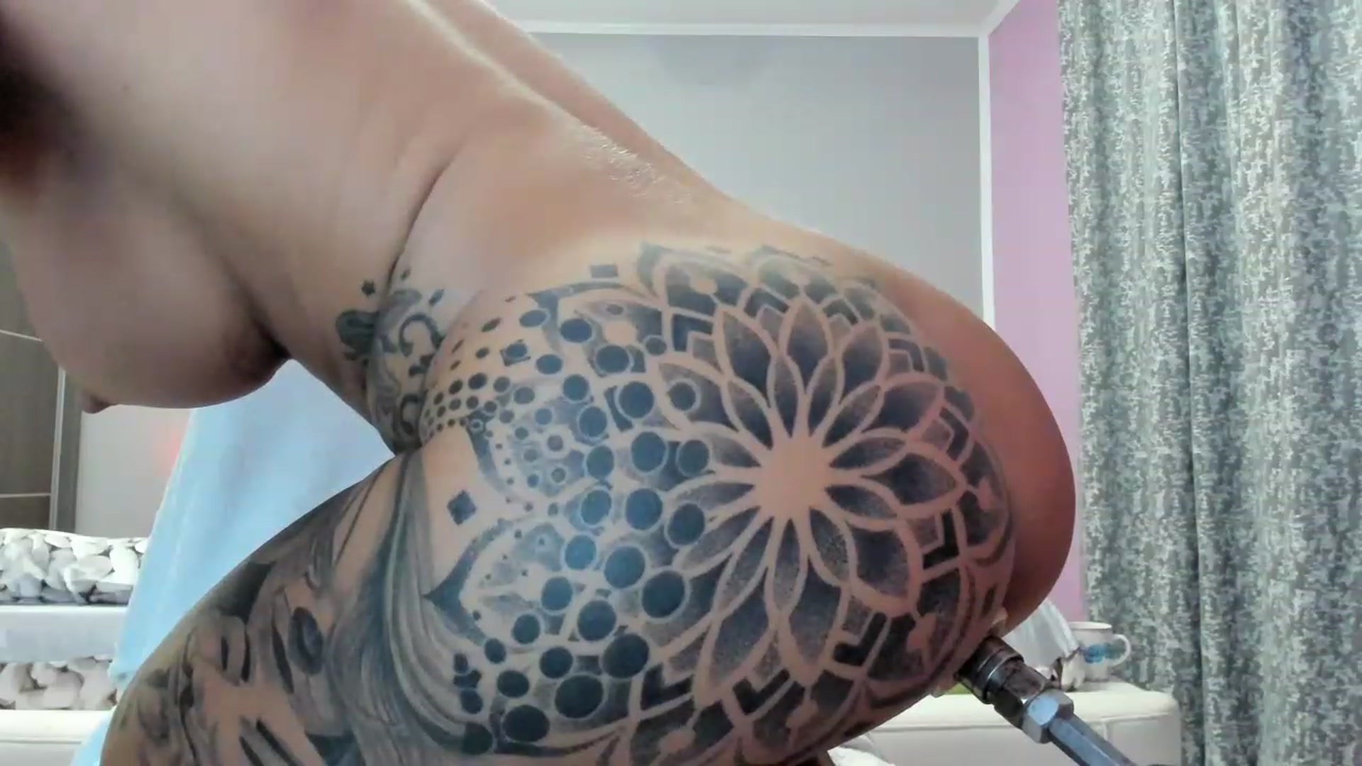 Gallery image thumbnail from AnyssyaHoot's myfreecams stream on, 12/15/2022, 06:36 image 13 of 20