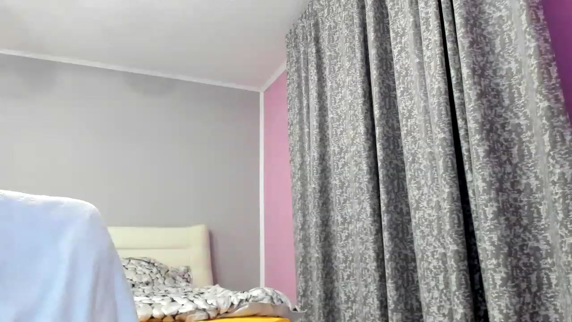 Gallery image thumbnail from AnyssyaHoot's myfreecams stream on, 12/21/2022, 06:45 image 11 of 20