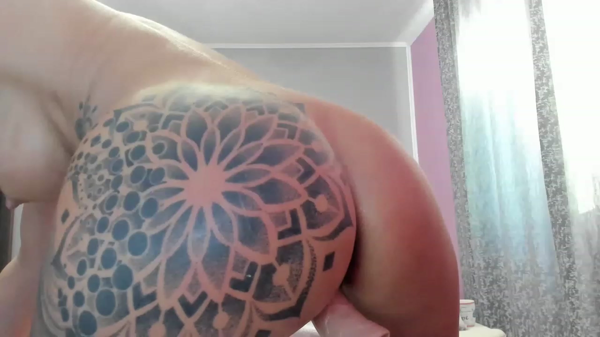 Gallery image thumbnail from AnyssyaHoot's myfreecams stream on, 01/03/2023, 11:03 image 12 of 20