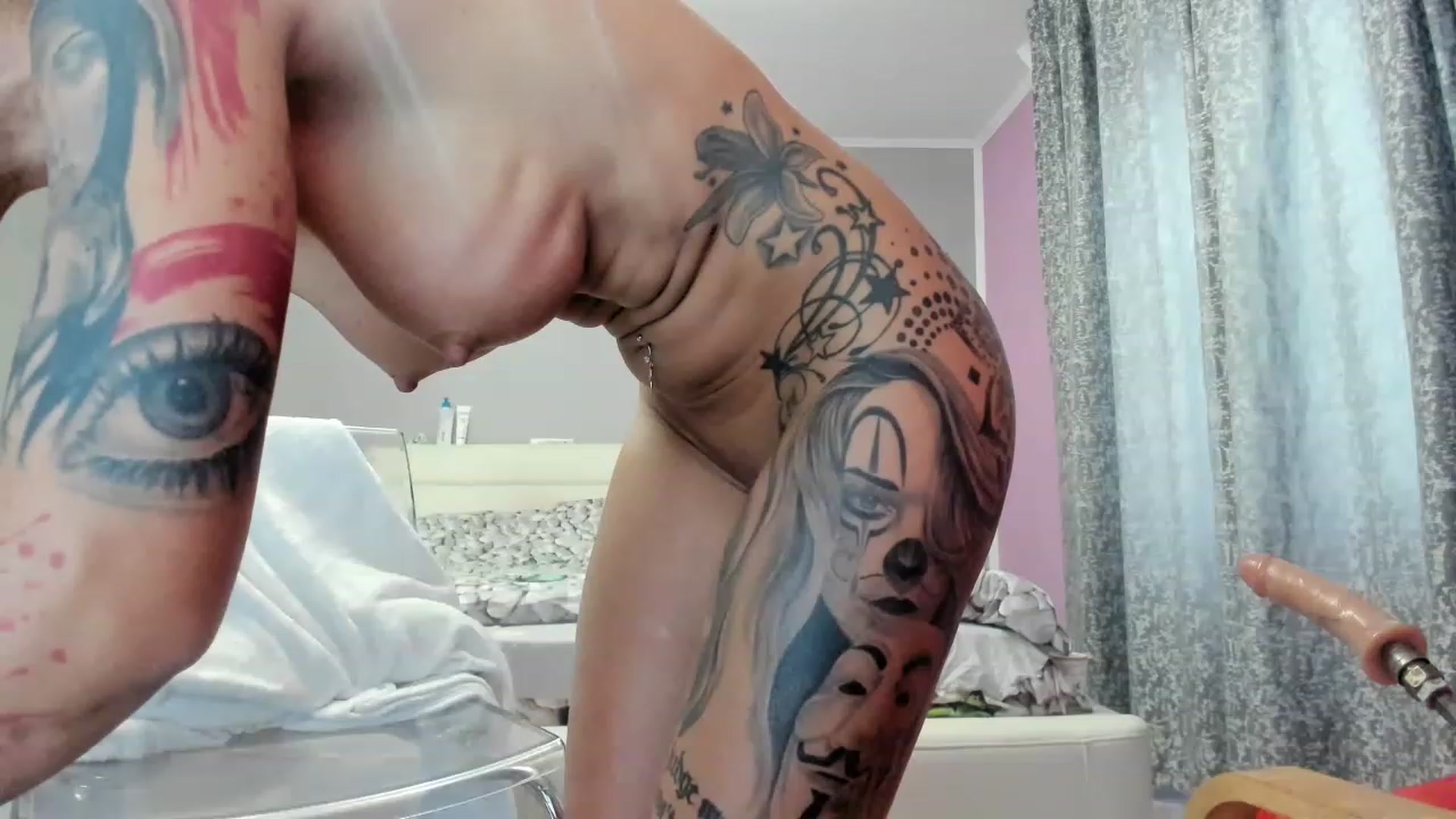 Gallery image thumbnail from AnyssyaHoot's myfreecams stream on, 01/25/2023, 10:21 image 9 of 20