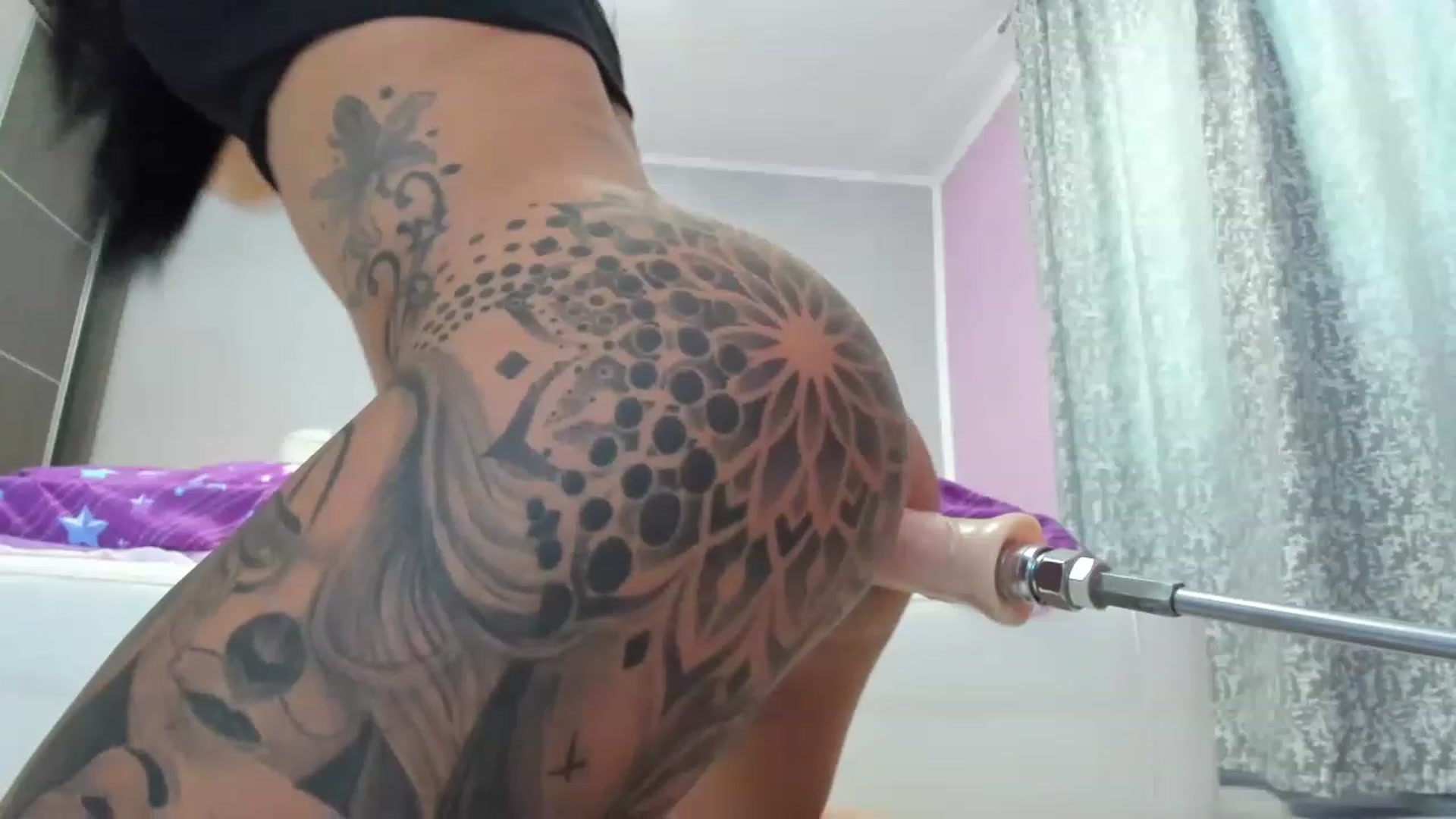 Gallery image thumbnail from AnyssyaHoot's myfreecams stream on, 06/26/2023, 14:29 image 8 of 20