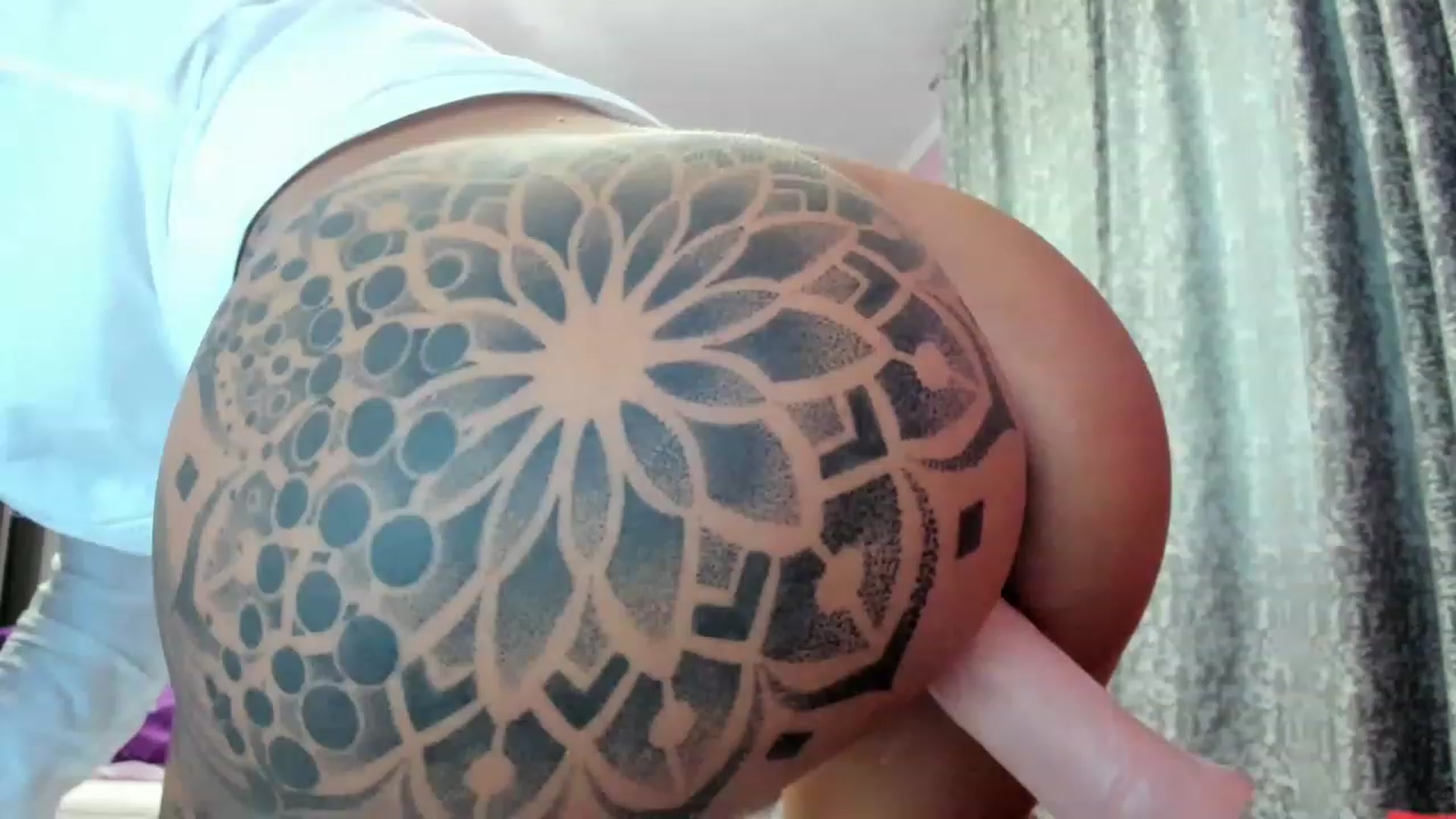 Gallery image thumbnail from AnyssyaHoot's myfreecams stream on, 06/26/2023, 15:35 image 3 of 20
