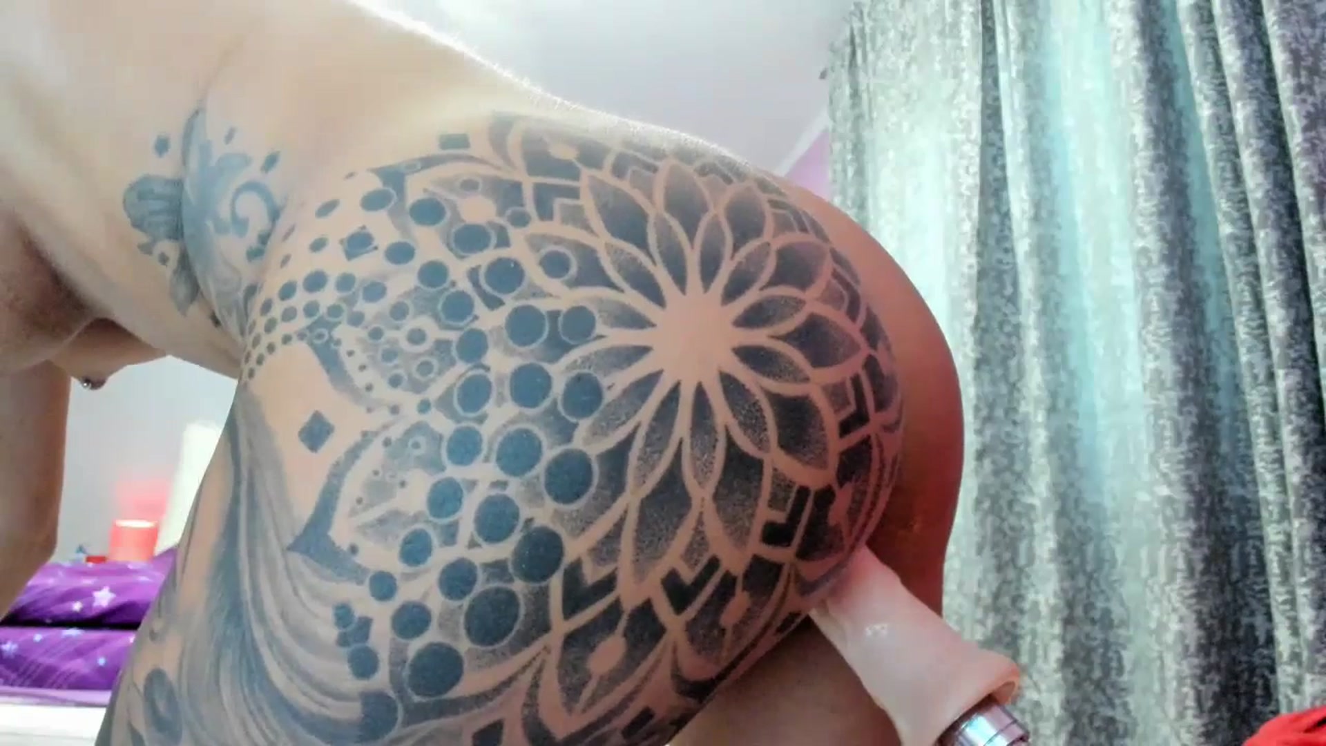 Gallery image thumbnail from AnyssyaHoot's myfreecams stream on, 06/29/2023, 14:08 image 15 of 20
