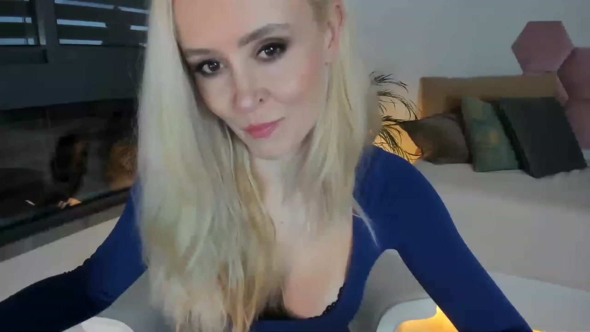 Gallery image thumbnail from AoifeOneal's myfreecams stream on, 01/28/2023, 19:05 image 2 of 20
