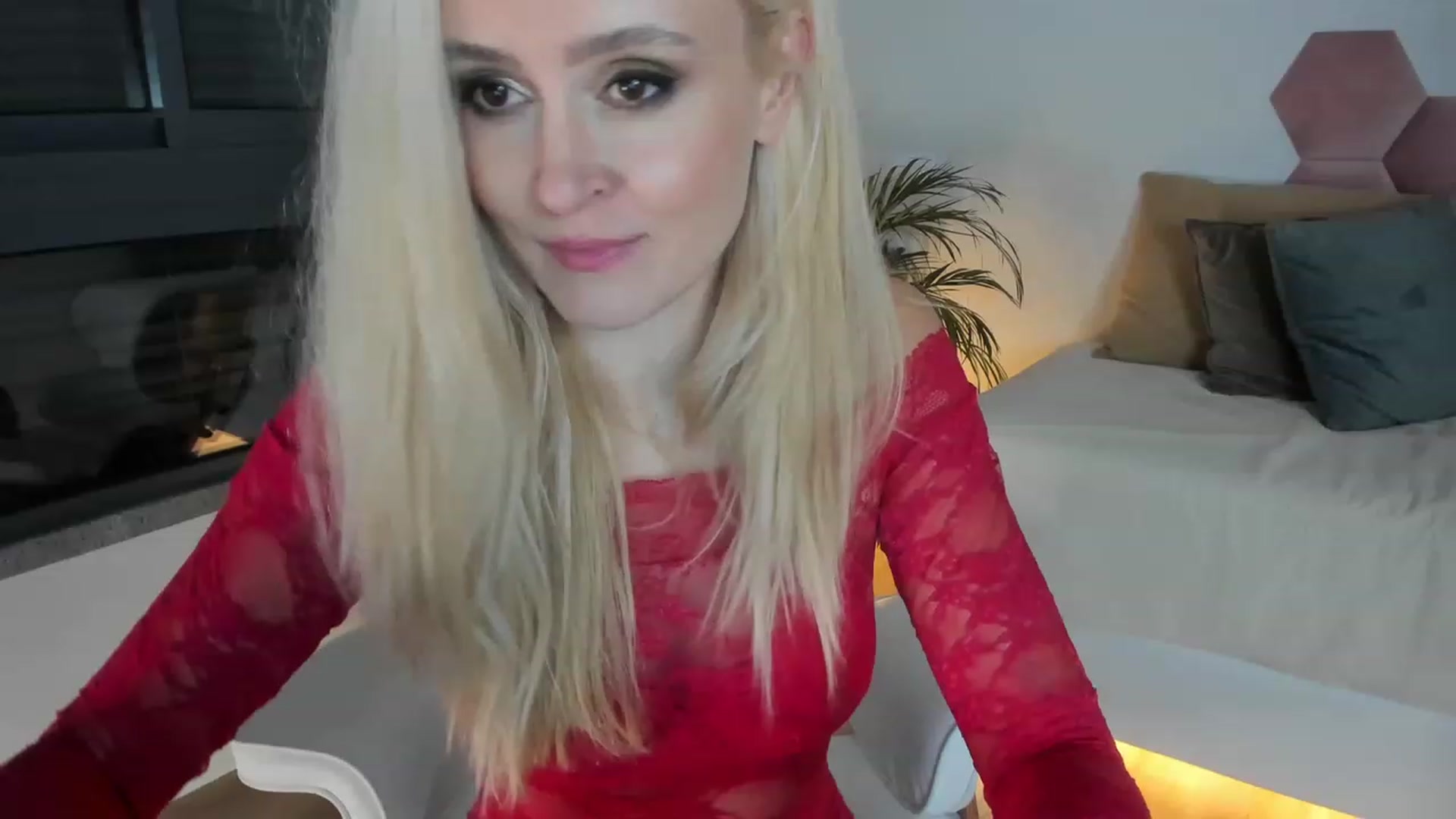 Gallery image thumbnail from AoifeOneal's myfreecams stream on, 02/01/2023, 20:54 image 11 of 20