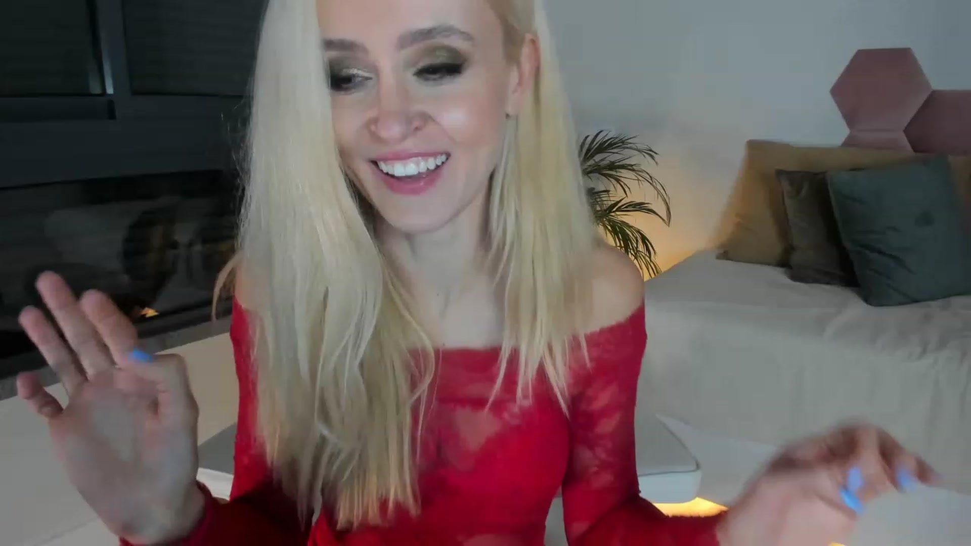 Gallery image thumbnail from AoifeOneal's myfreecams stream on, 02/01/2023, 20:54 image 6 of 20