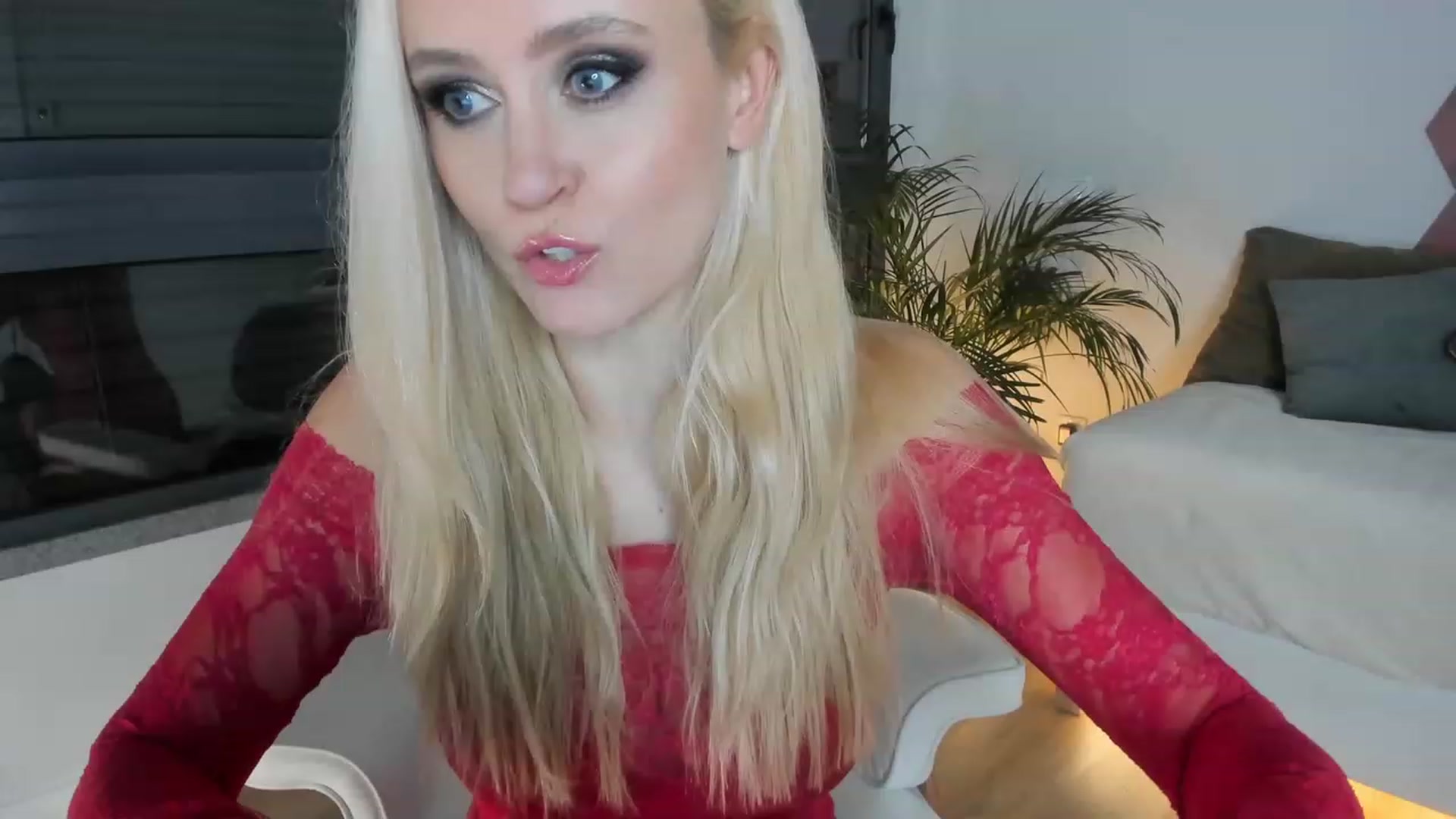 Gallery image thumbnail from AoifeOneal's myfreecams stream on, 02/14/2023, 20:09 image 1 of 20