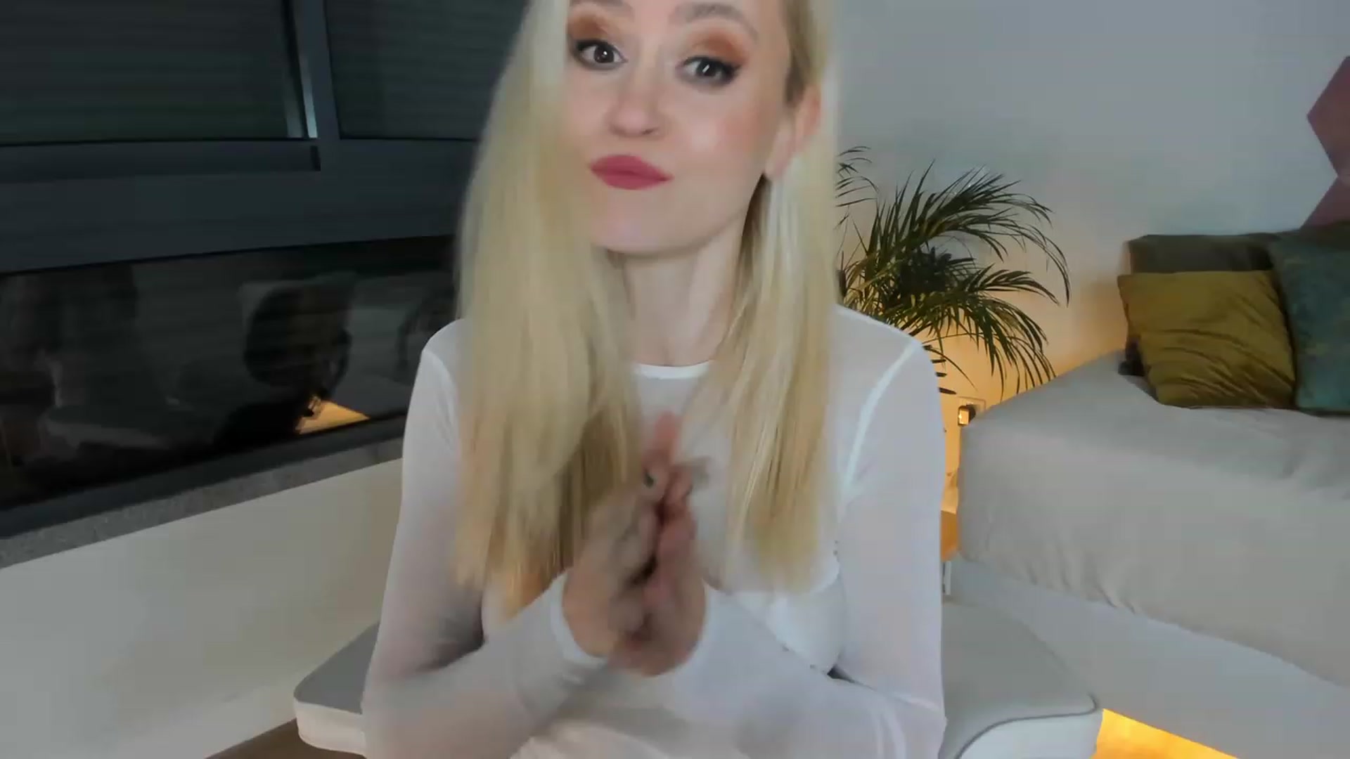 Gallery image thumbnail from AoifeOneal's myfreecams stream on, 02/17/2023, 20:40 image 6 of 20