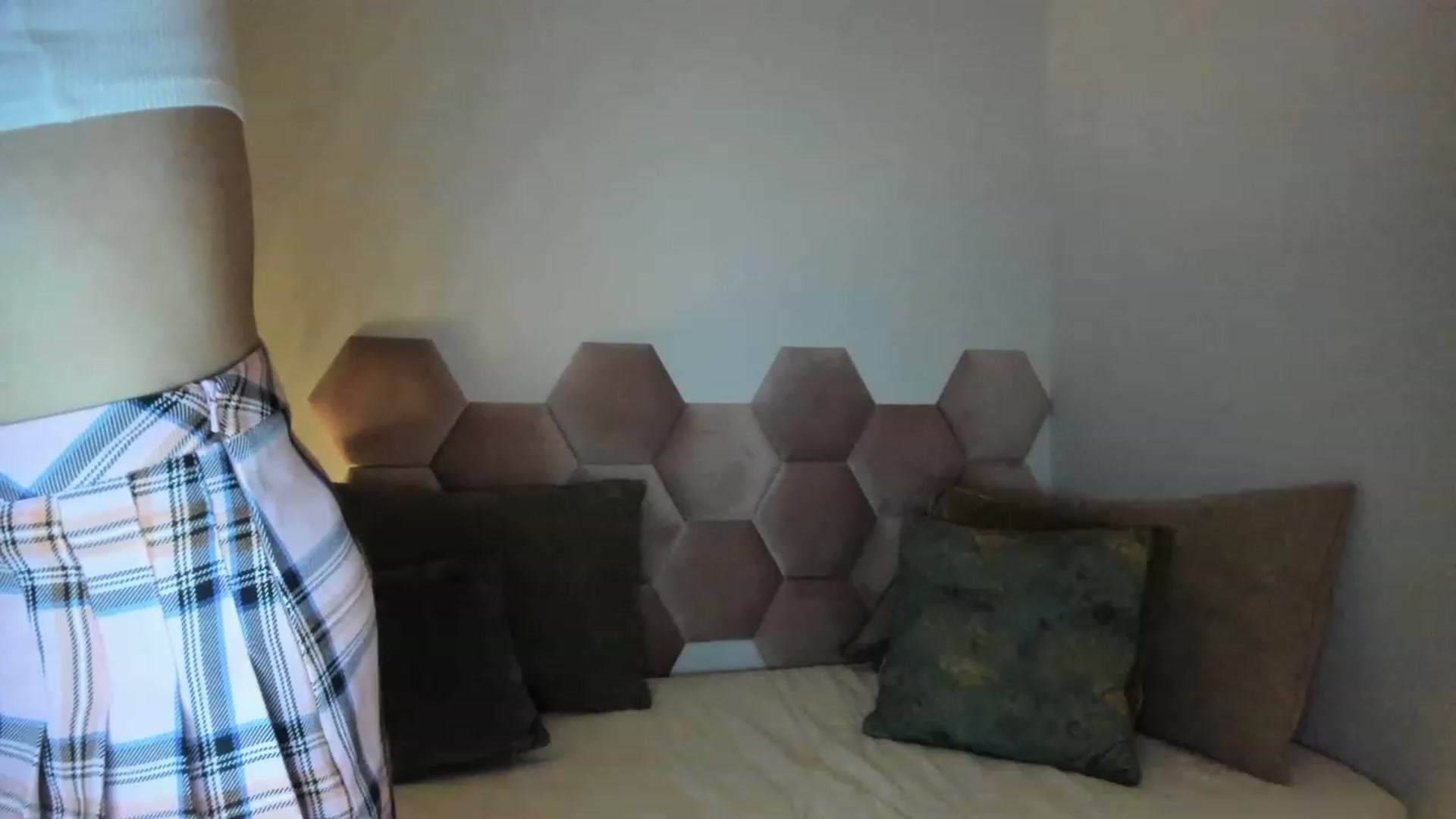 Gallery image thumbnail from AoifeOneal's myfreecams stream on, 03/15/2023, 19:15 image 15 of 20