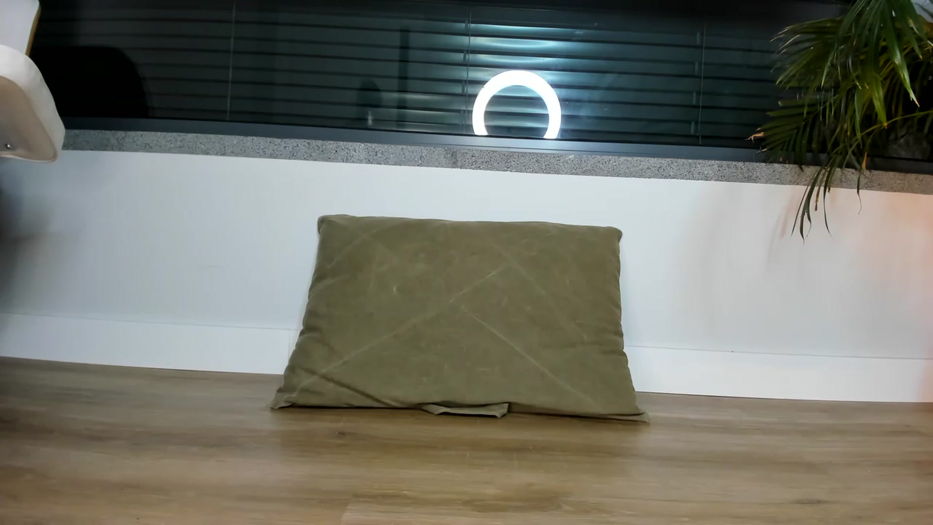Gallery image thumbnail from AoifeOneal's myfreecams stream on, 06/24/2023, 21:19 image 19 of 20