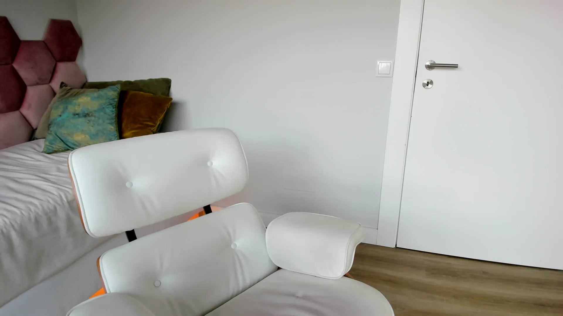 Gallery image thumbnail from AoifeOneal's myfreecams stream on, 08/23/2023, 20:03 image 11 of 20