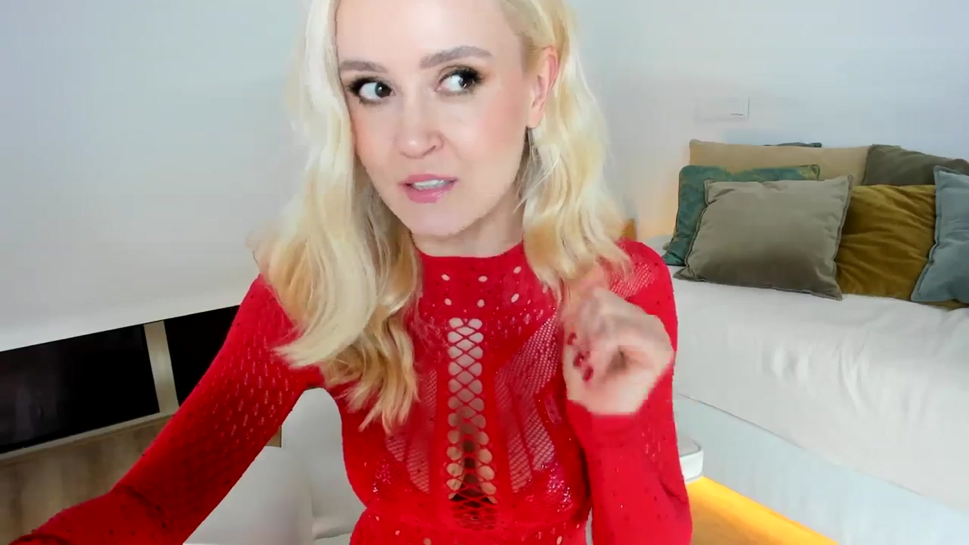 Gallery image thumbnail from AoifeOneal's myfreecams stream on, 01/31/2024, 19:17 image 4 of 20