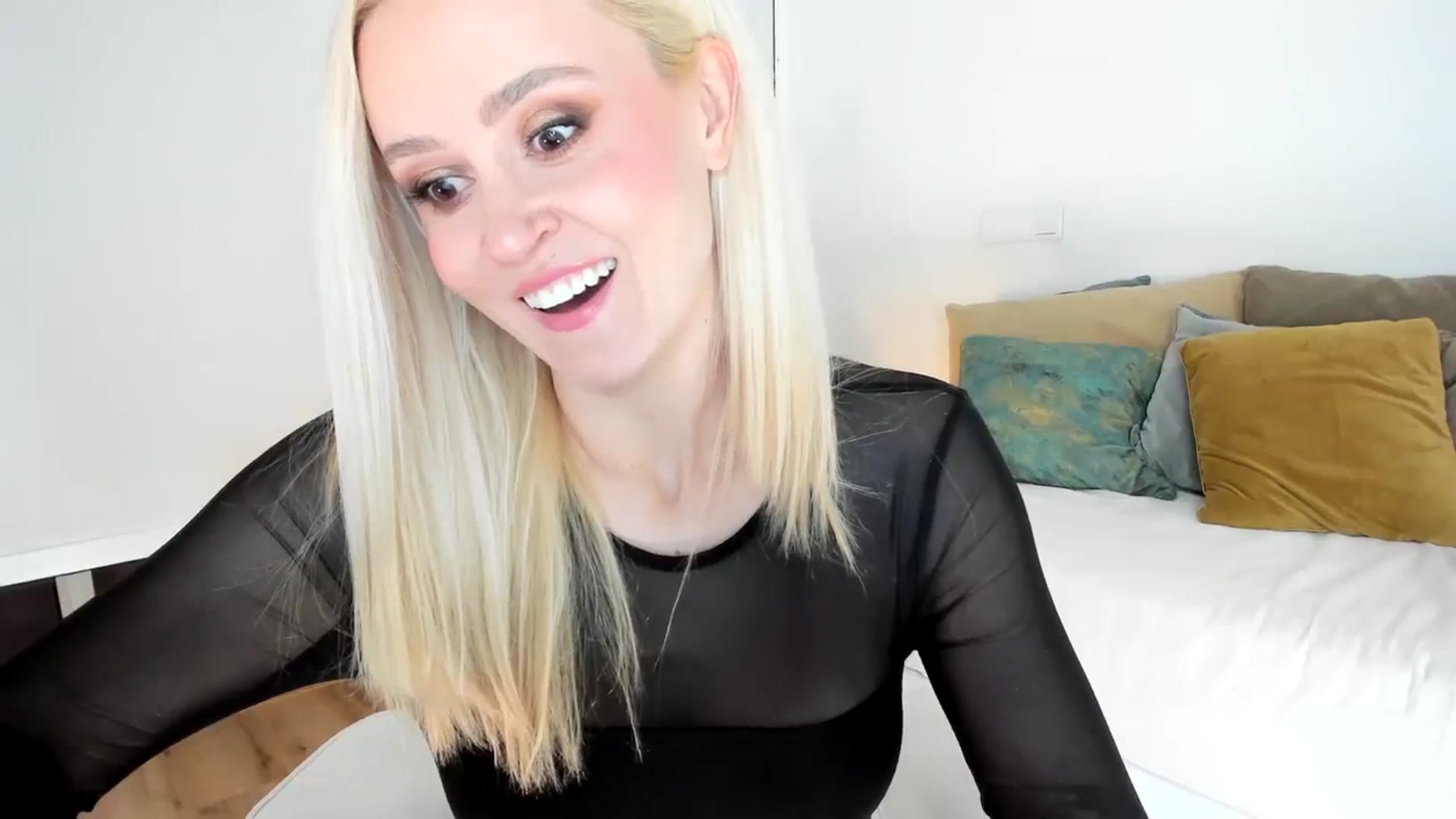 Gallery image thumbnail from AoifeOneal's myfreecams stream on, 02/02/2024, 19:49 image 7 of 20