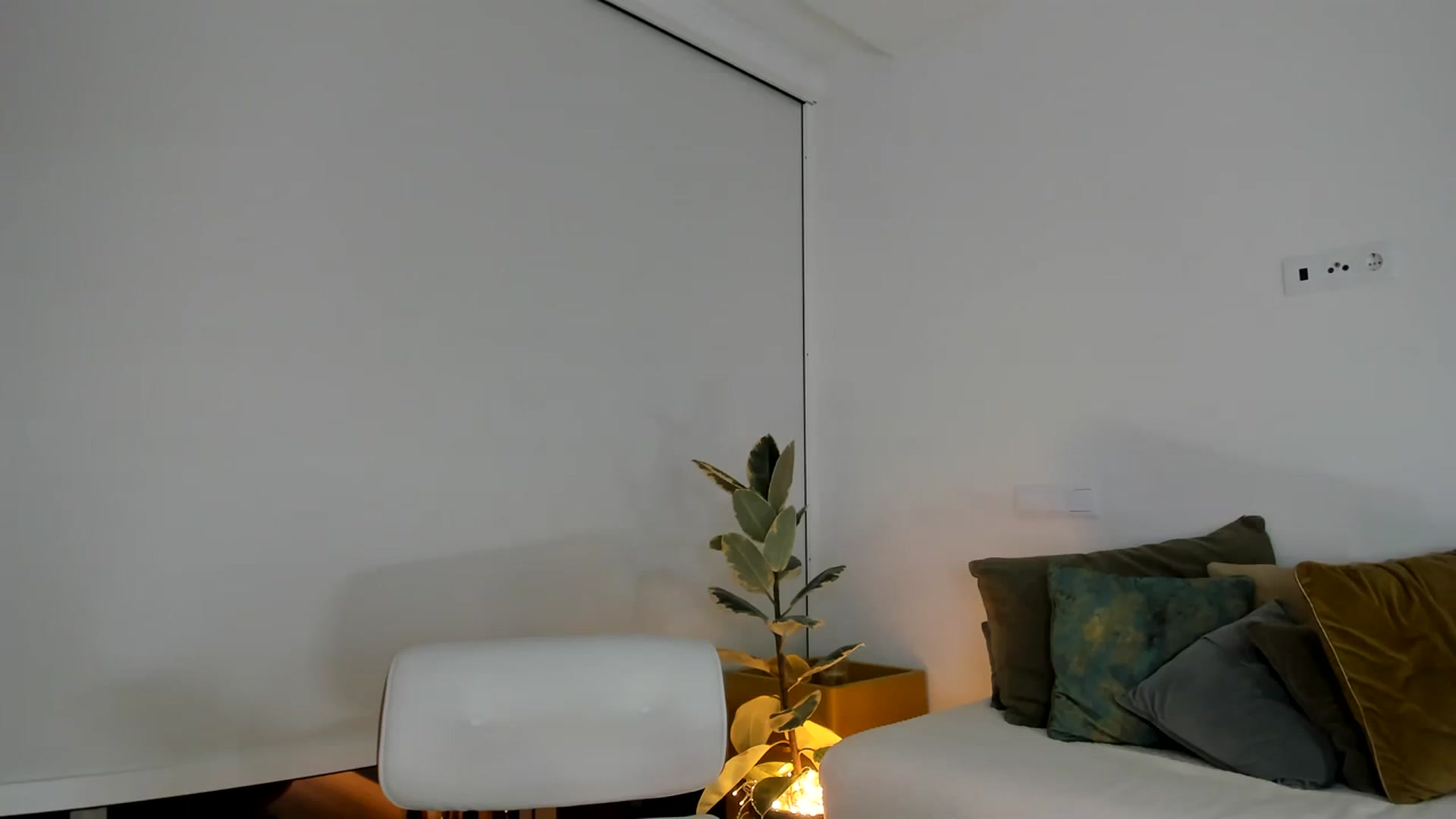 Gallery image thumbnail from AoifeOneal's myfreecams stream on, 02/20/2024, 19:47 image 18 of 20