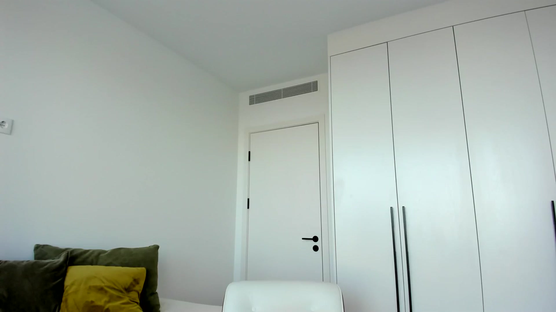 Gallery image thumbnail from AoifeOneal's myfreecams stream on, 03/09/2024, 18:07 image 7 of 20