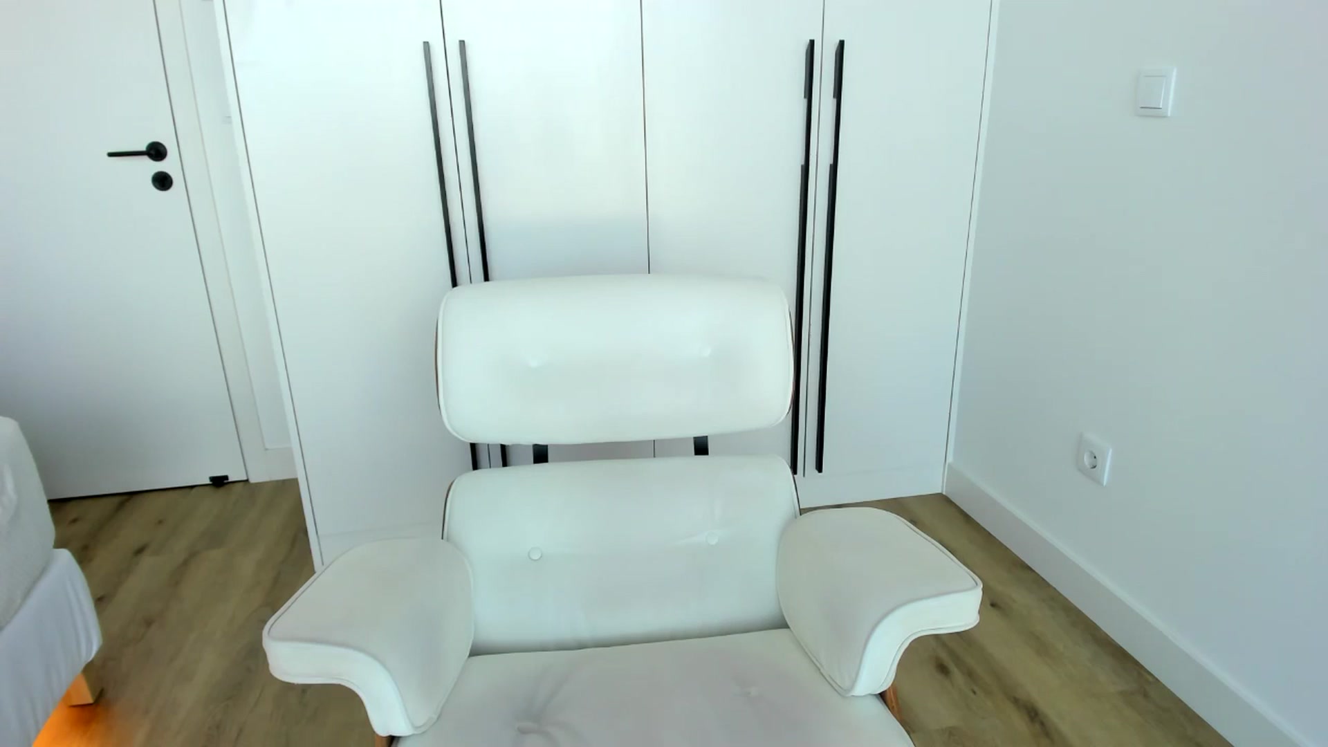 Gallery image thumbnail from AoifeOneal's myfreecams stream on, 04/28/2024, 17:51 image 19 of 20