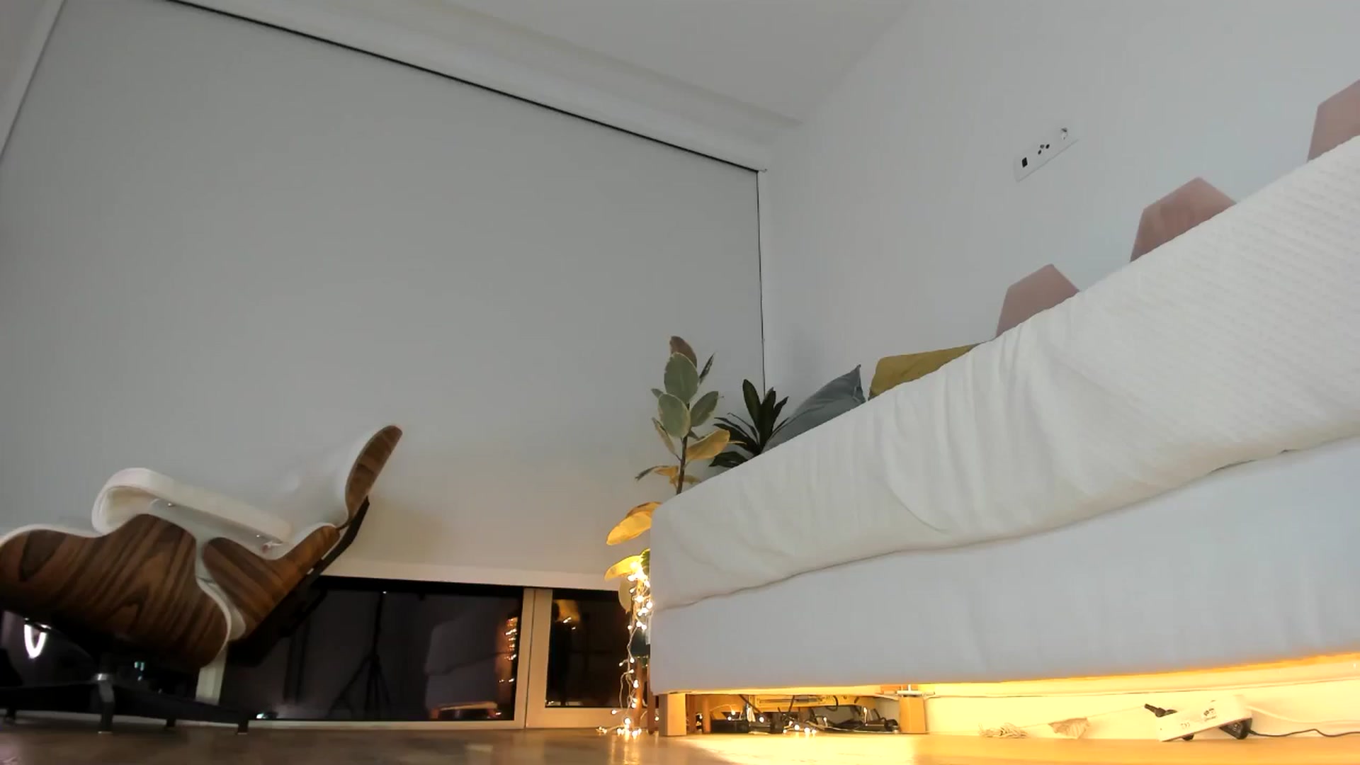 Gallery image thumbnail from AoifeOneal's myfreecams stream on, 06/22/2024, 21:41 image 12 of 20