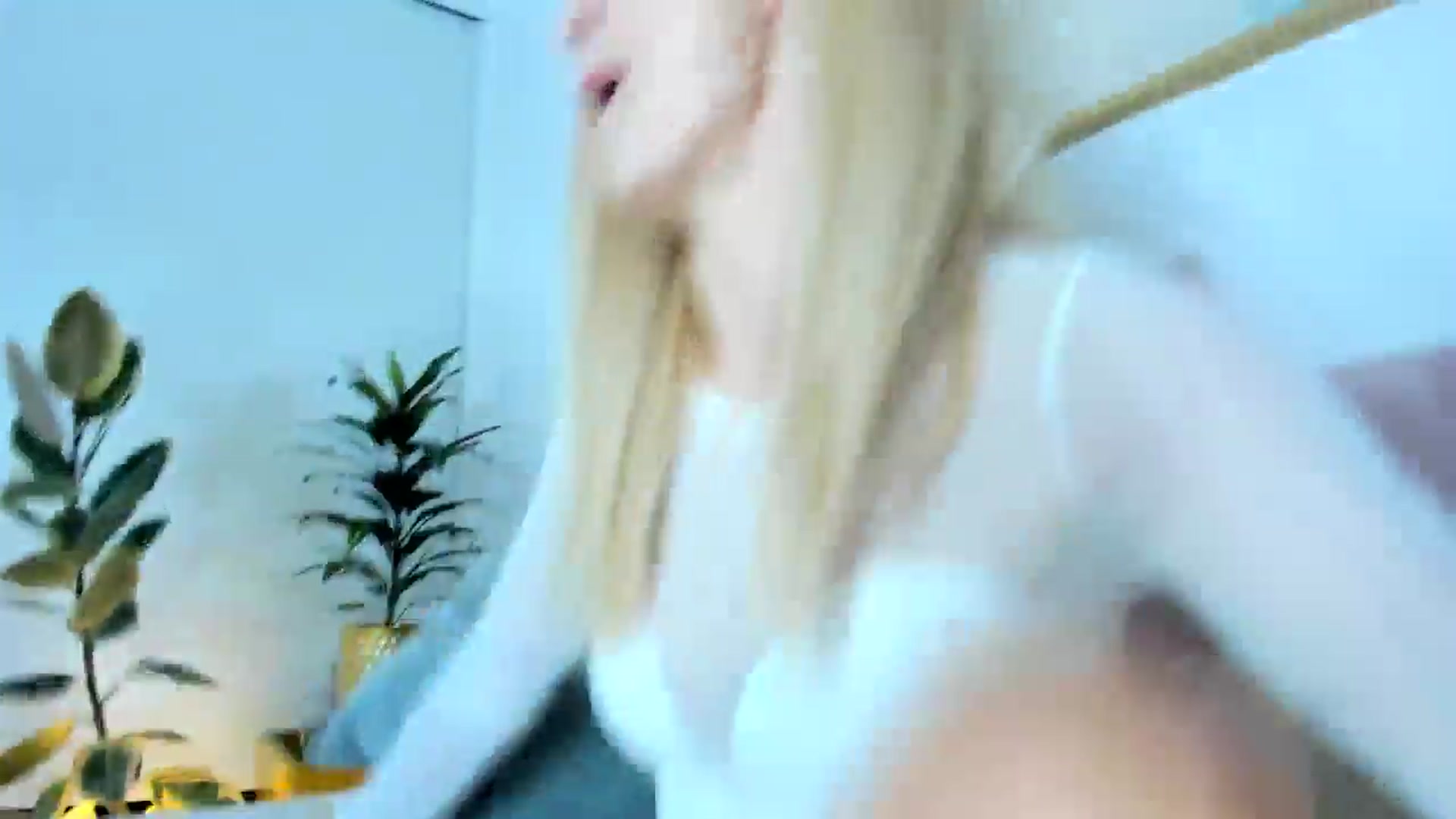 Gallery image thumbnail from AoifeOneal's myfreecams stream on, 10/15/2024, 21:03 image 6 of 20