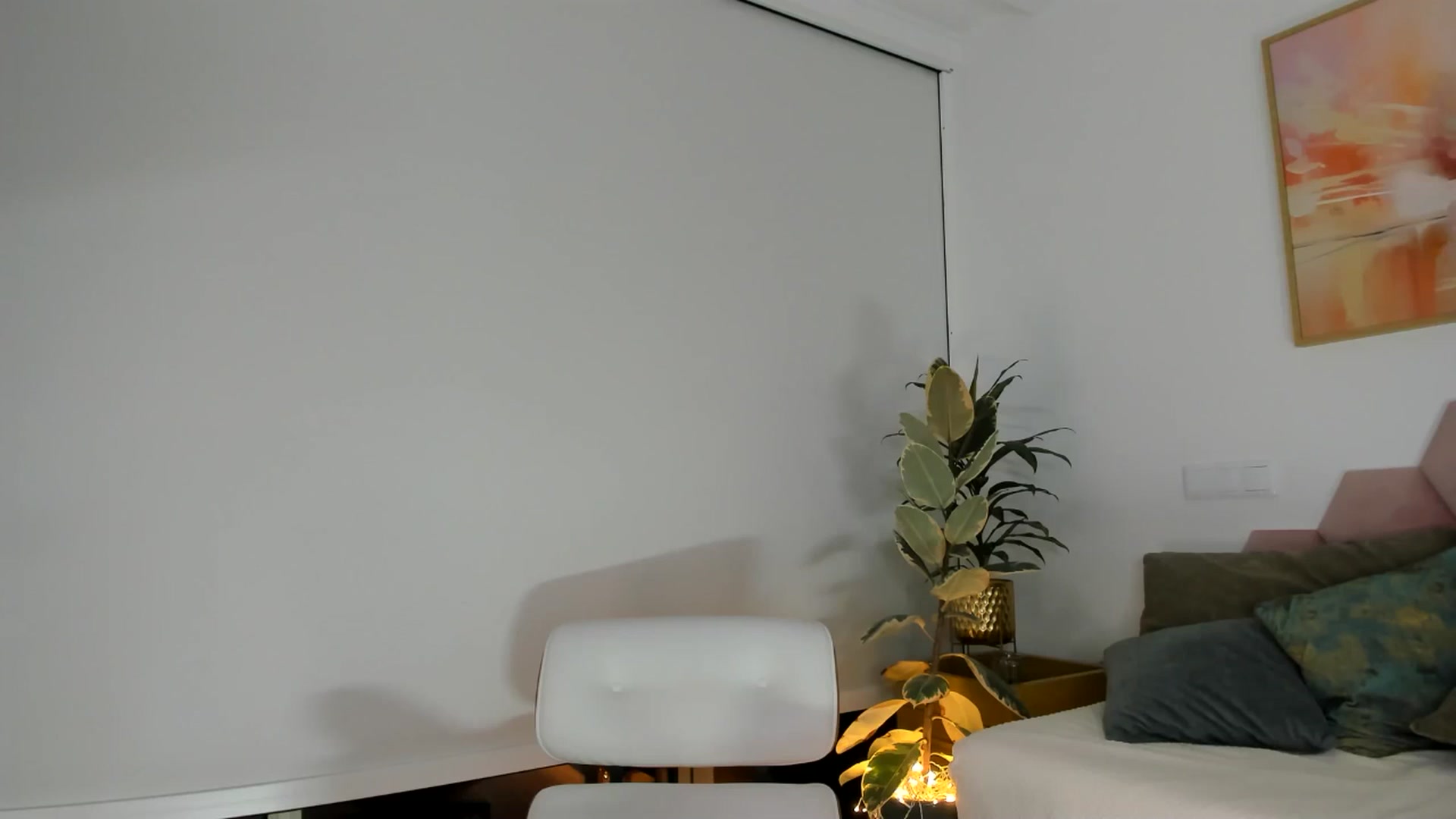 Gallery image thumbnail from AoifeOneal's myfreecams stream on, 10/29/2024, 20:38 image 17 of 20