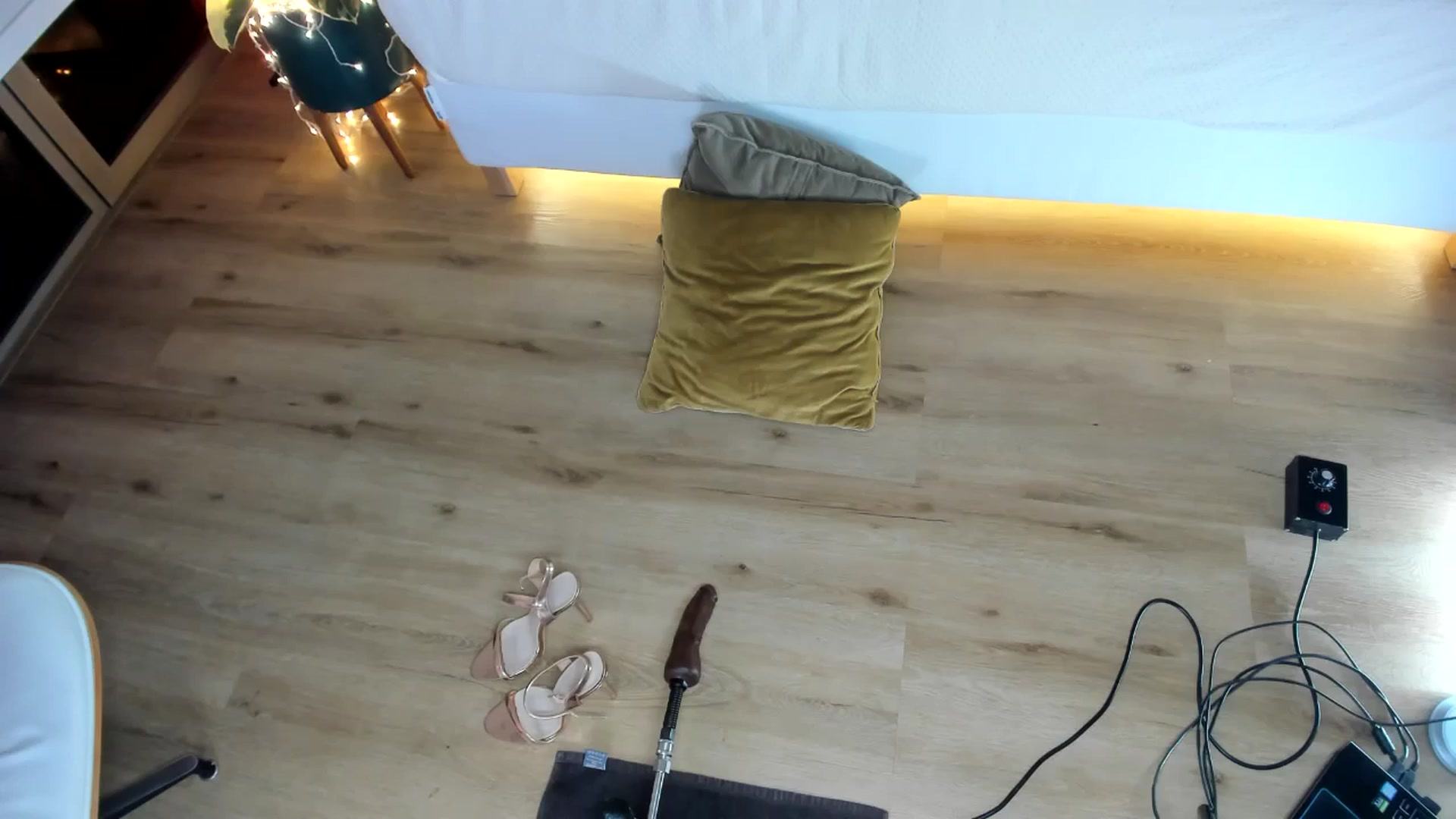 Gallery image thumbnail from AoifeOneal's myfreecams stream on, 01/11/2025, 21:40 image 15 of 20