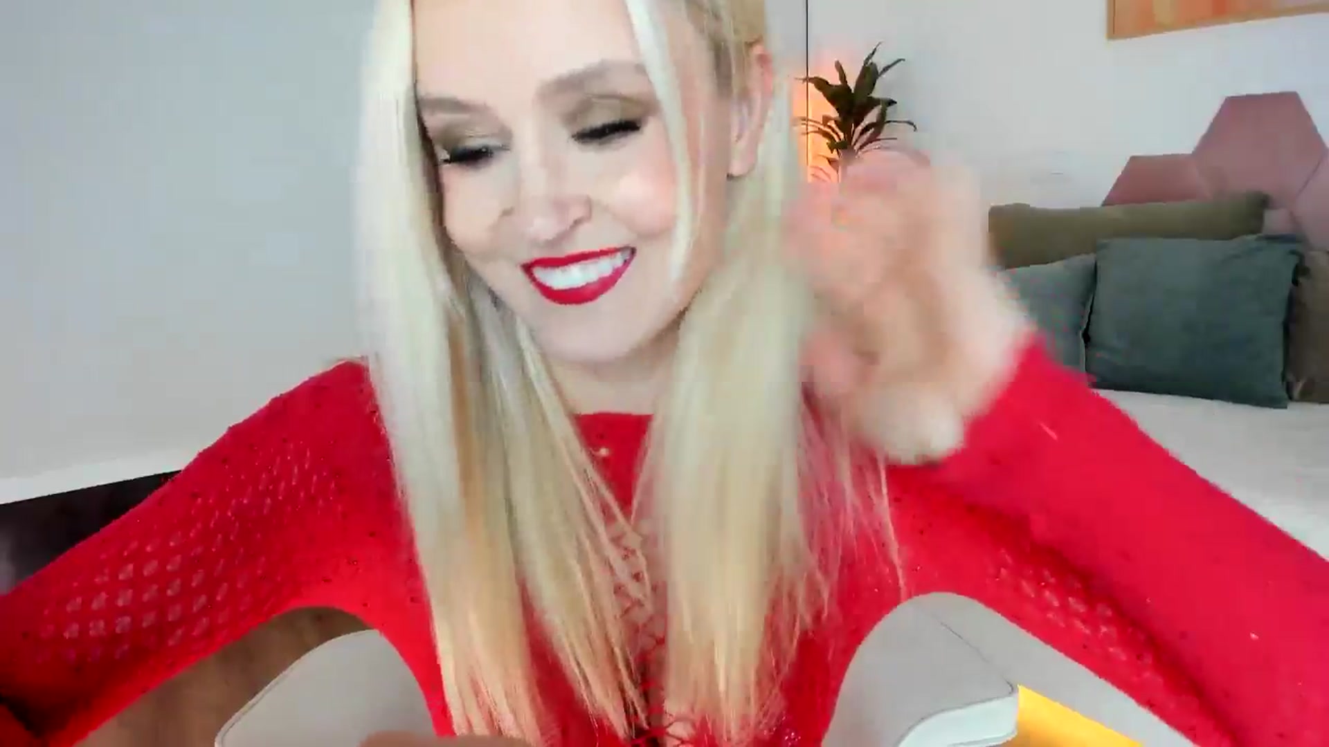 Gallery image thumbnail from AoifeOneal's myfreecams stream on, 01/21/2025, 21:42 image 2 of 20