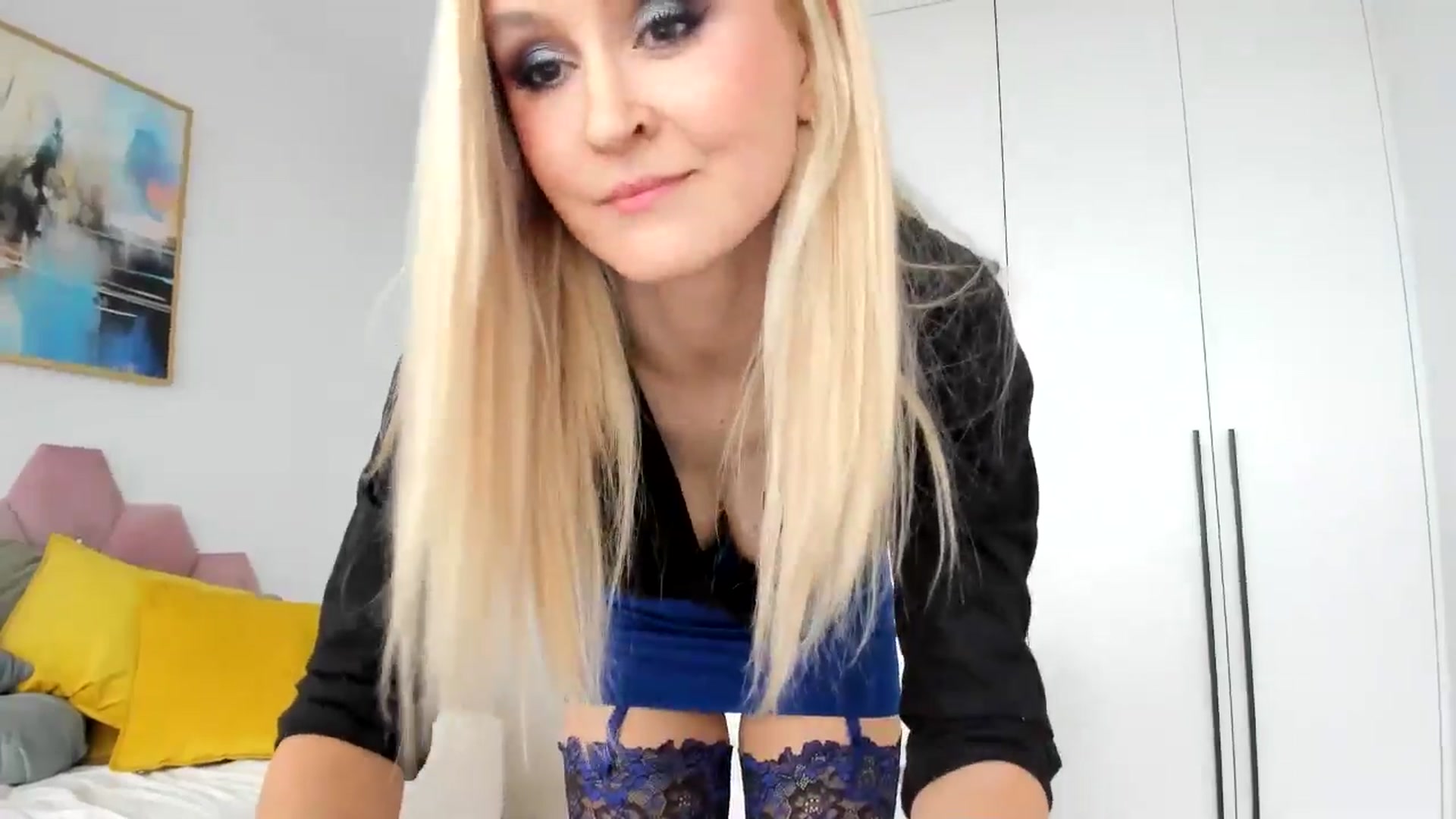 Gallery image thumbnail from AoifeOneal's myfreecams stream on, 04/22/2025, 19:46 image 7 of 20